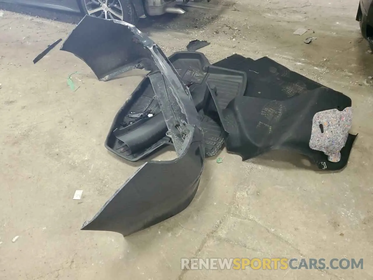 12 Photograph of a damaged car 2HGFE1F99RH322752 HONDA CIVIC 2024