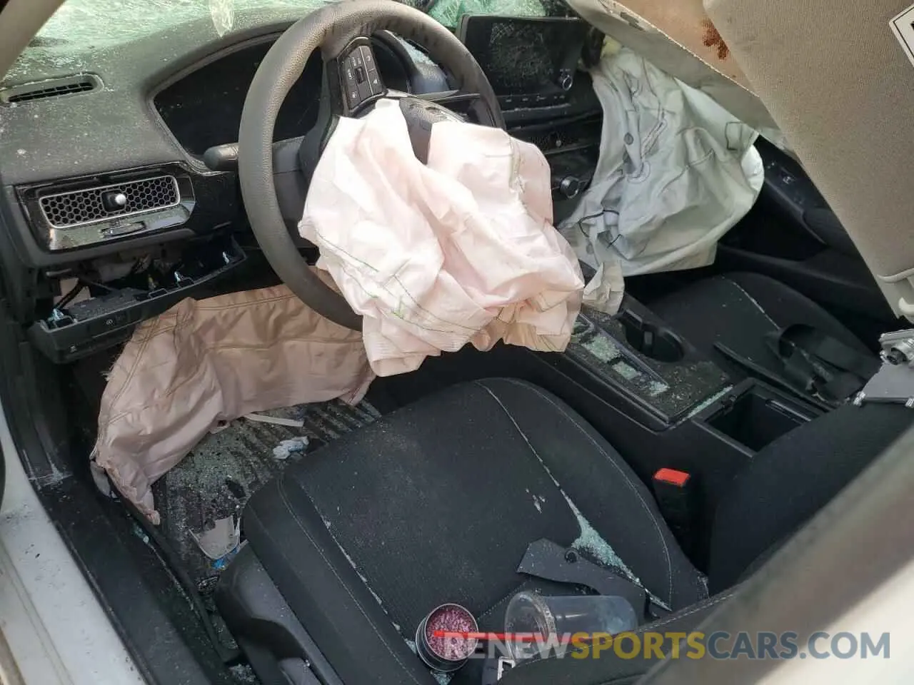 8 Photograph of a damaged car 2HGFE2F20RH582207 HONDA CIVIC 2024