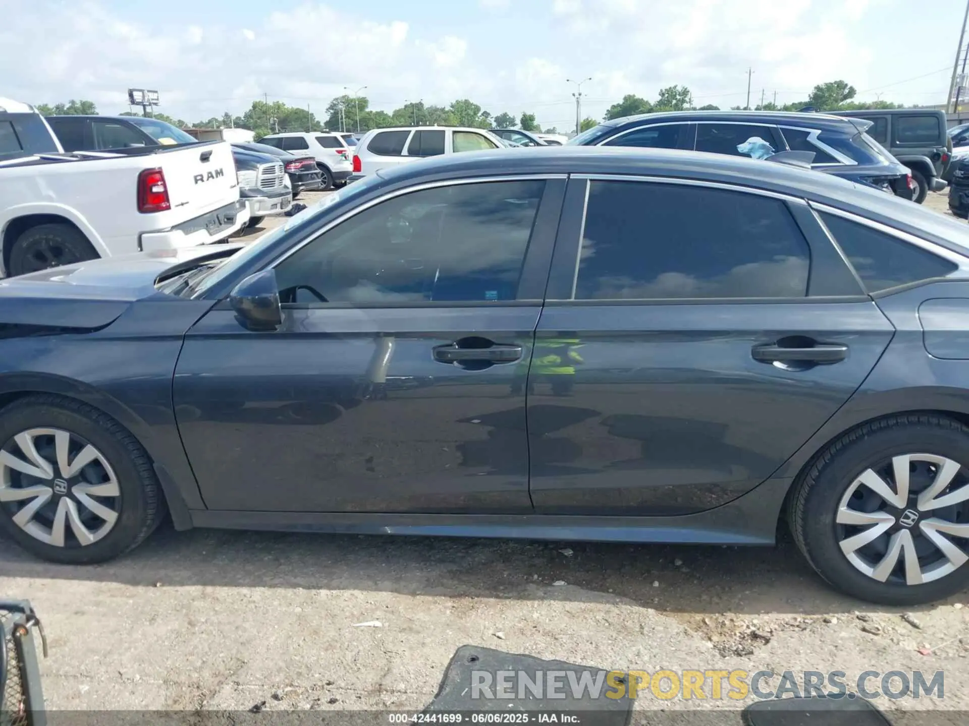 14 Photograph of a damaged car 2HGFE2F22RH562119 HONDA CIVIC 2024