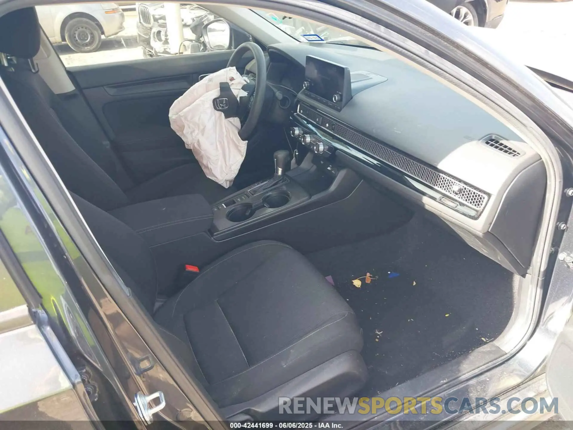 5 Photograph of a damaged car 2HGFE2F22RH562119 HONDA CIVIC 2024