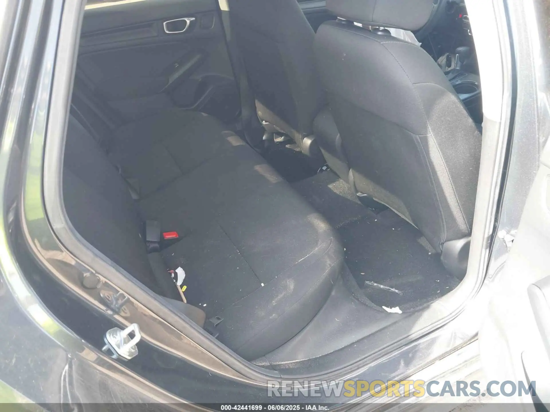 8 Photograph of a damaged car 2HGFE2F22RH562119 HONDA CIVIC 2024