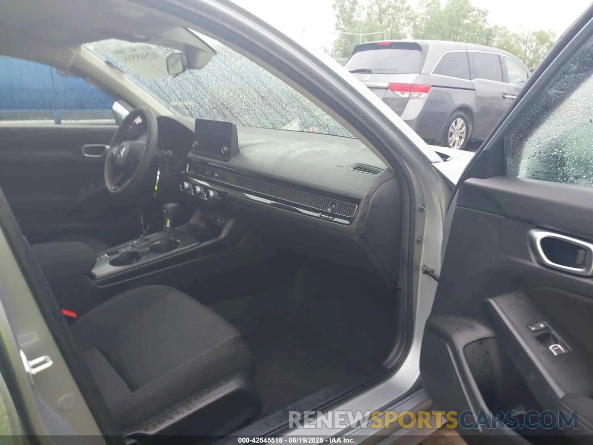 5 Photograph of a damaged car 2HGFE2F26RH510105 HONDA CIVIC 2024