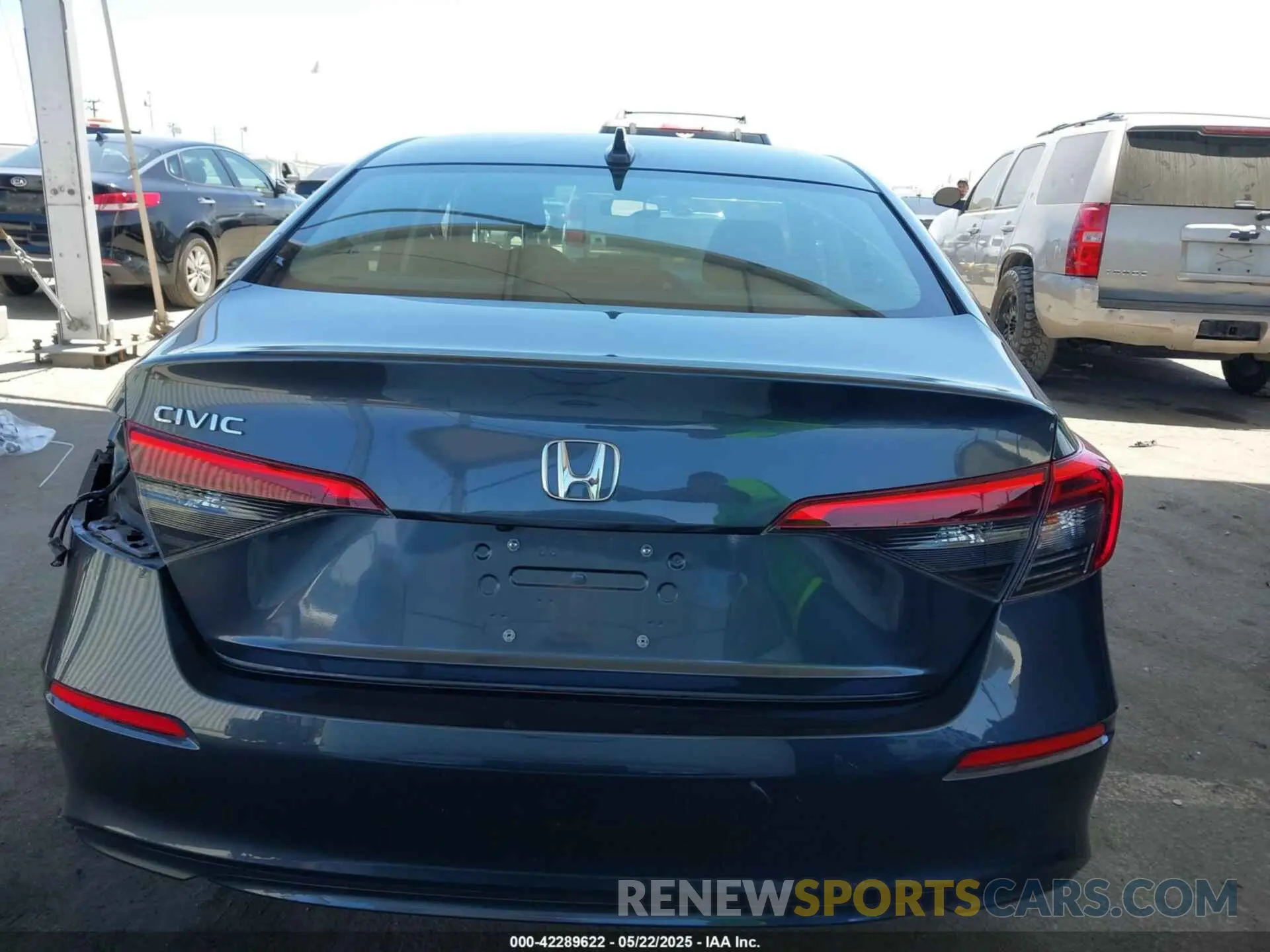 17 Photograph of a damaged car 2HGFE2F26RH592823 HONDA CIVIC 2024