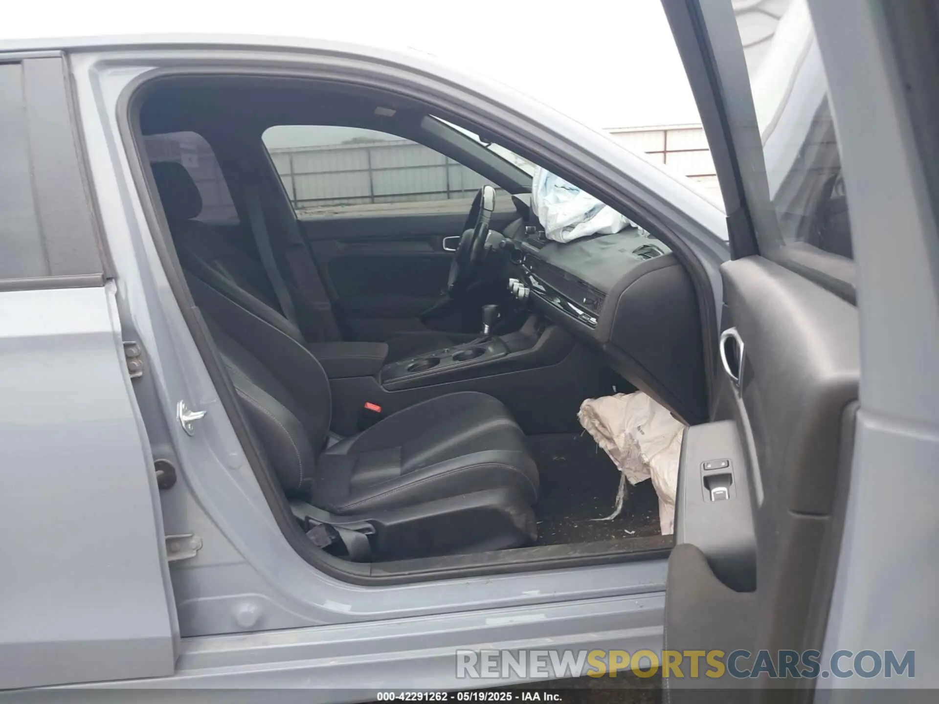 5 Photograph of a damaged car 2HGFE2F50RH511468 HONDA CIVIC 2024