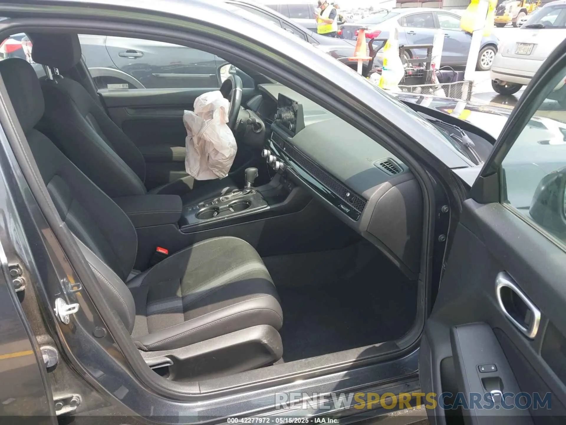 5 Photograph of a damaged car 2HGFE2F50RH513754 HONDA CIVIC 2024