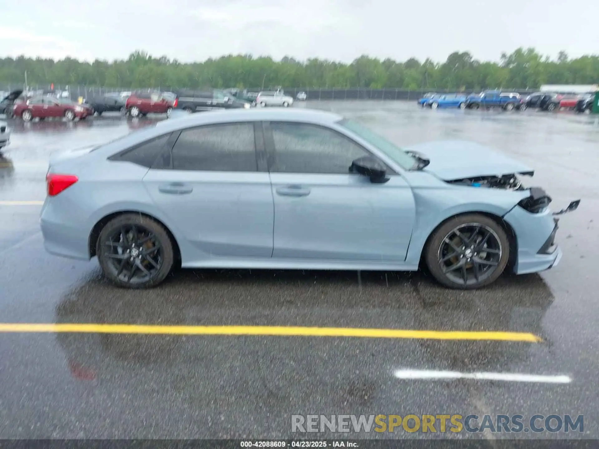 13 Photograph of a damaged car 2HGFE2F50RH513897 HONDA CIVIC 2024