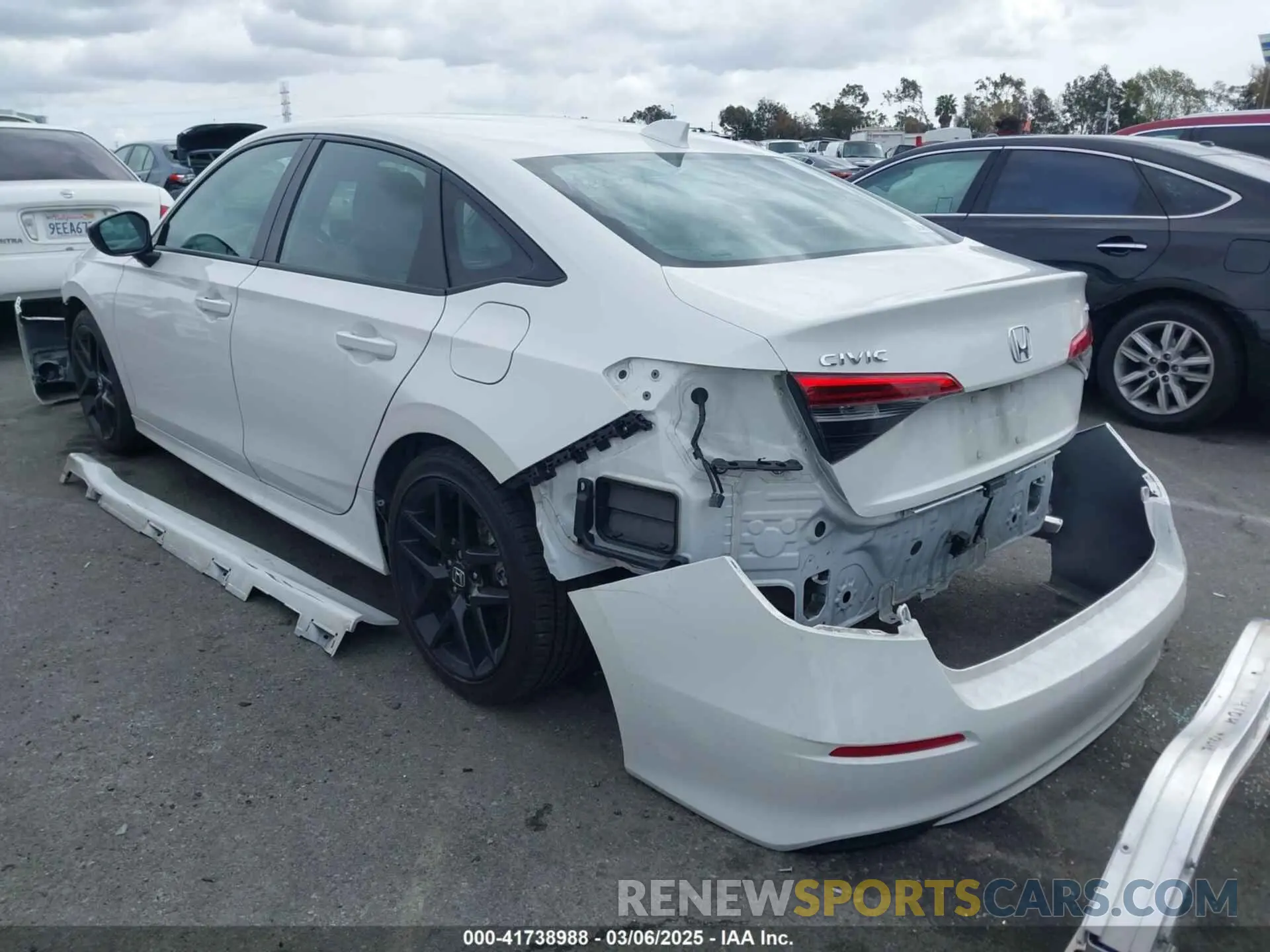3 Photograph of a damaged car 2HGFE2F51RH564793 HONDA CIVIC 2024