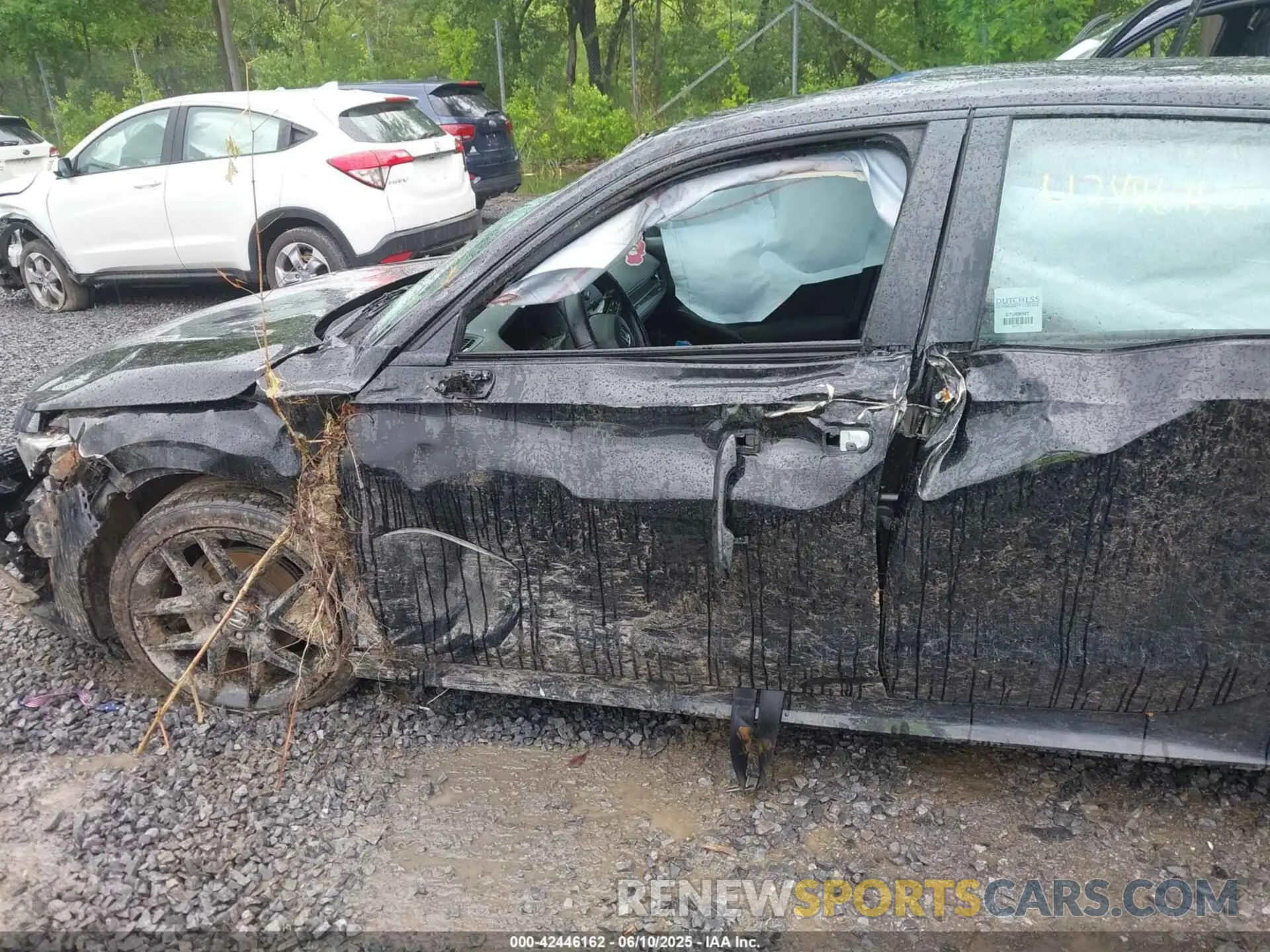6 Photograph of a damaged car 2HGFE2F51RH569847 HONDA CIVIC 2024