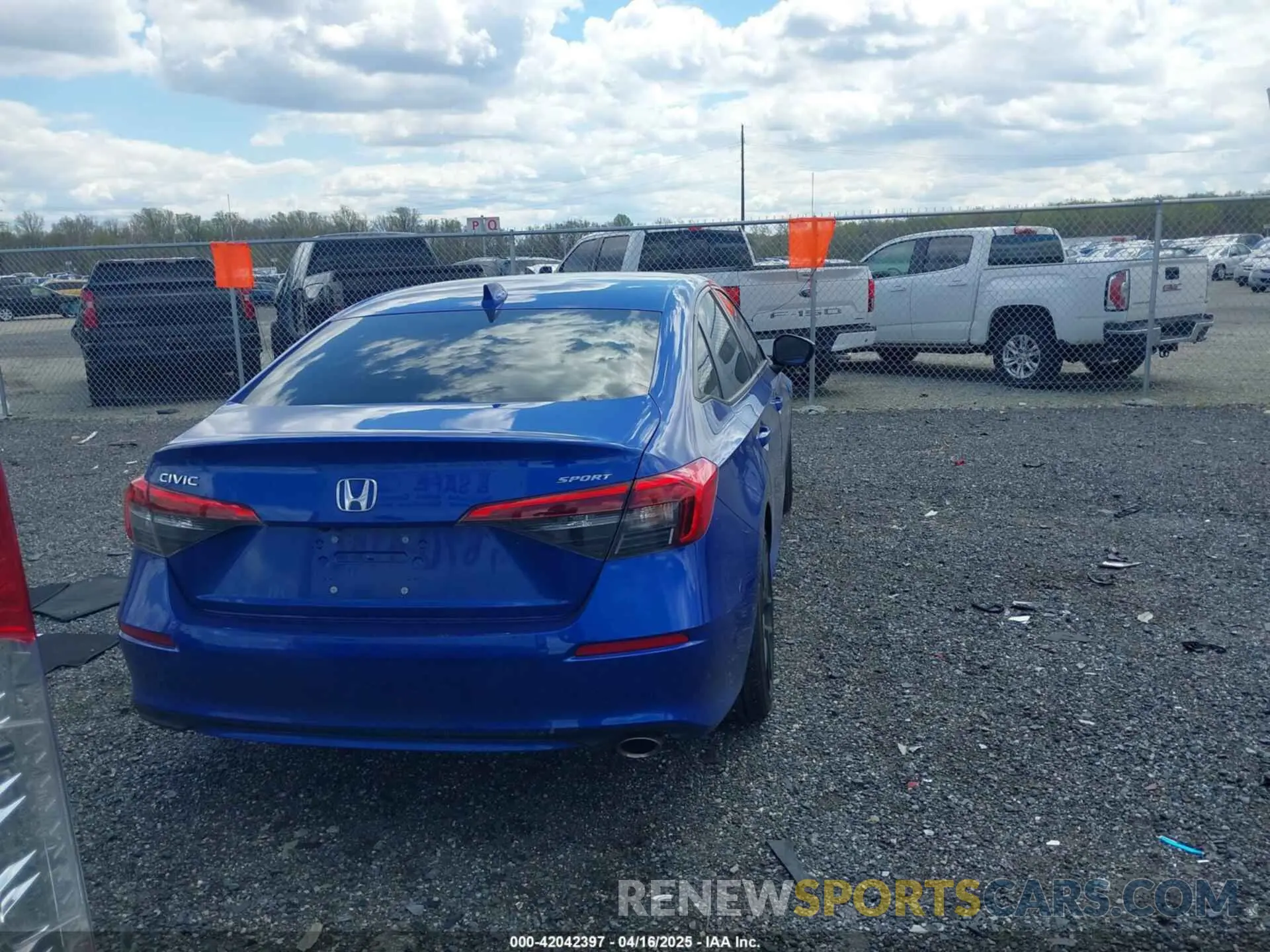 16 Photograph of a damaged car 2HGFE2F51RH573638 HONDA CIVIC 2024