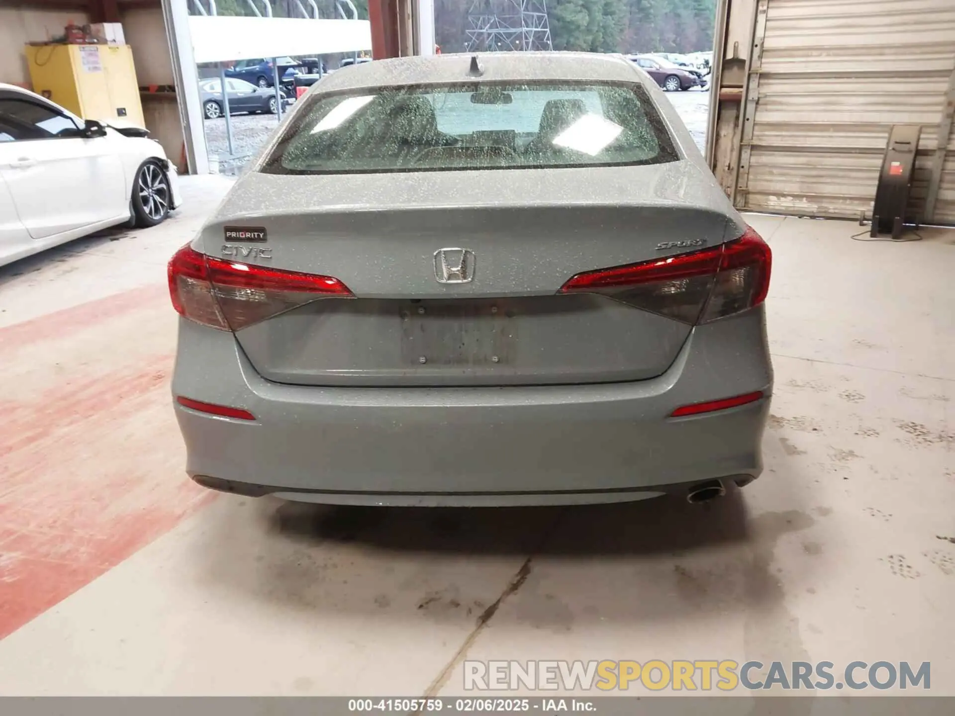 17 Photograph of a damaged car 2HGFE2F52RH577925 HONDA CIVIC 2024