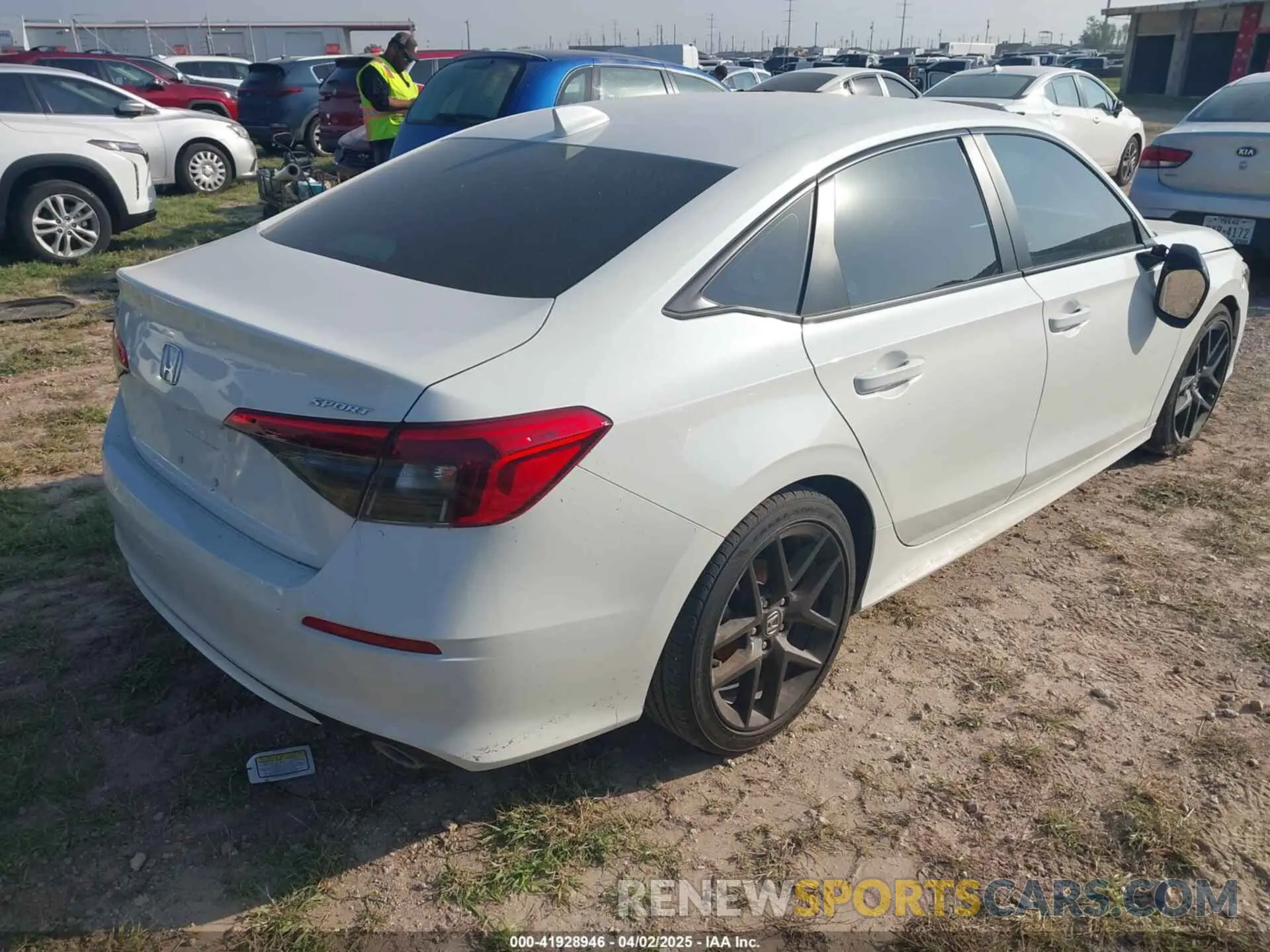 4 Photograph of a damaged car 2HGFE2F52RH589346 HONDA CIVIC 2024