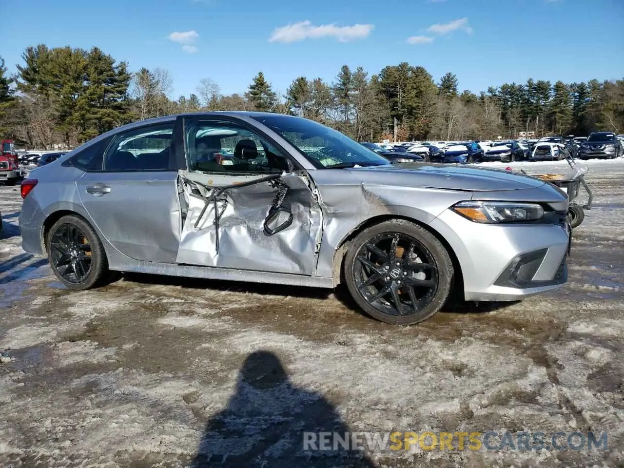 4 Photograph of a damaged car 2HGFE2F53RH526546 HONDA CIVIC 2024