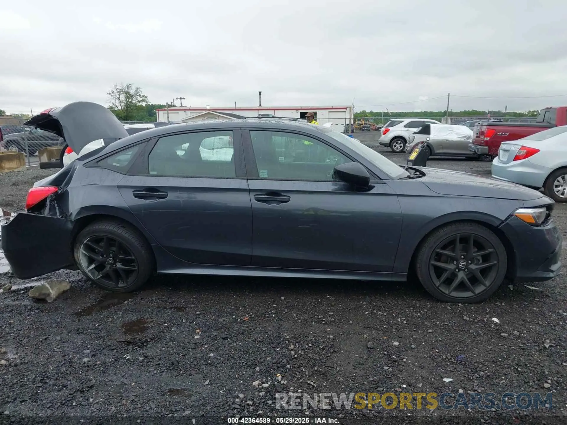 13 Photograph of a damaged car 2HGFE2F53RH569283 HONDA CIVIC 2024