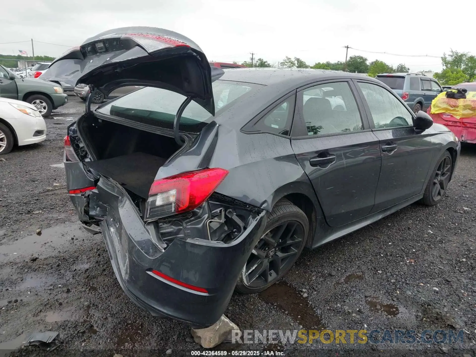 4 Photograph of a damaged car 2HGFE2F53RH569283 HONDA CIVIC 2024