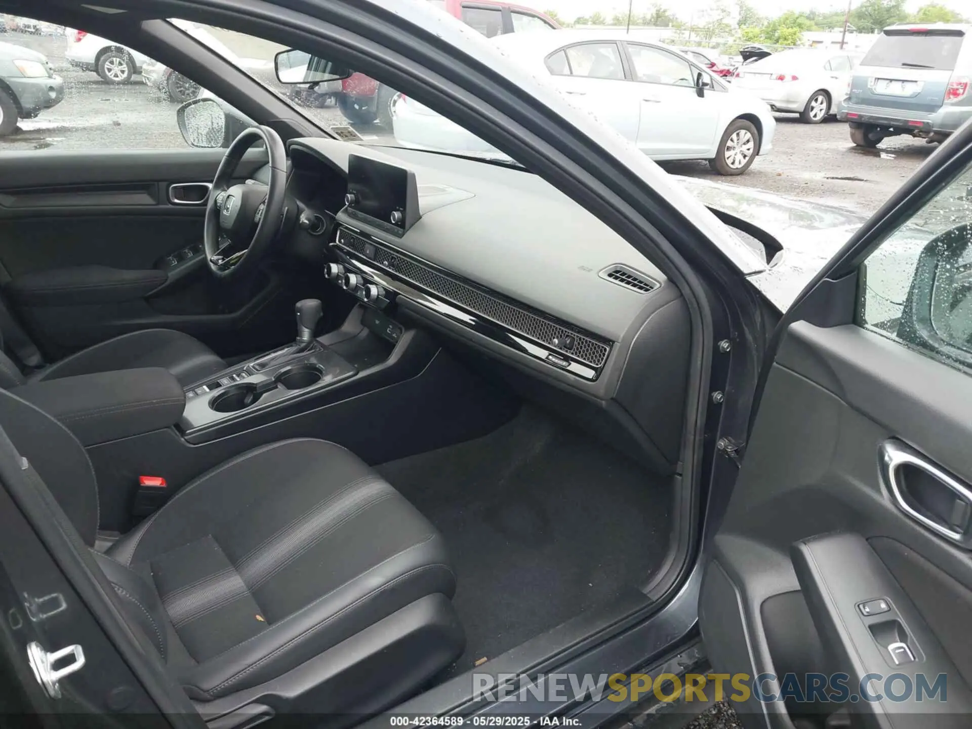 5 Photograph of a damaged car 2HGFE2F53RH569283 HONDA CIVIC 2024