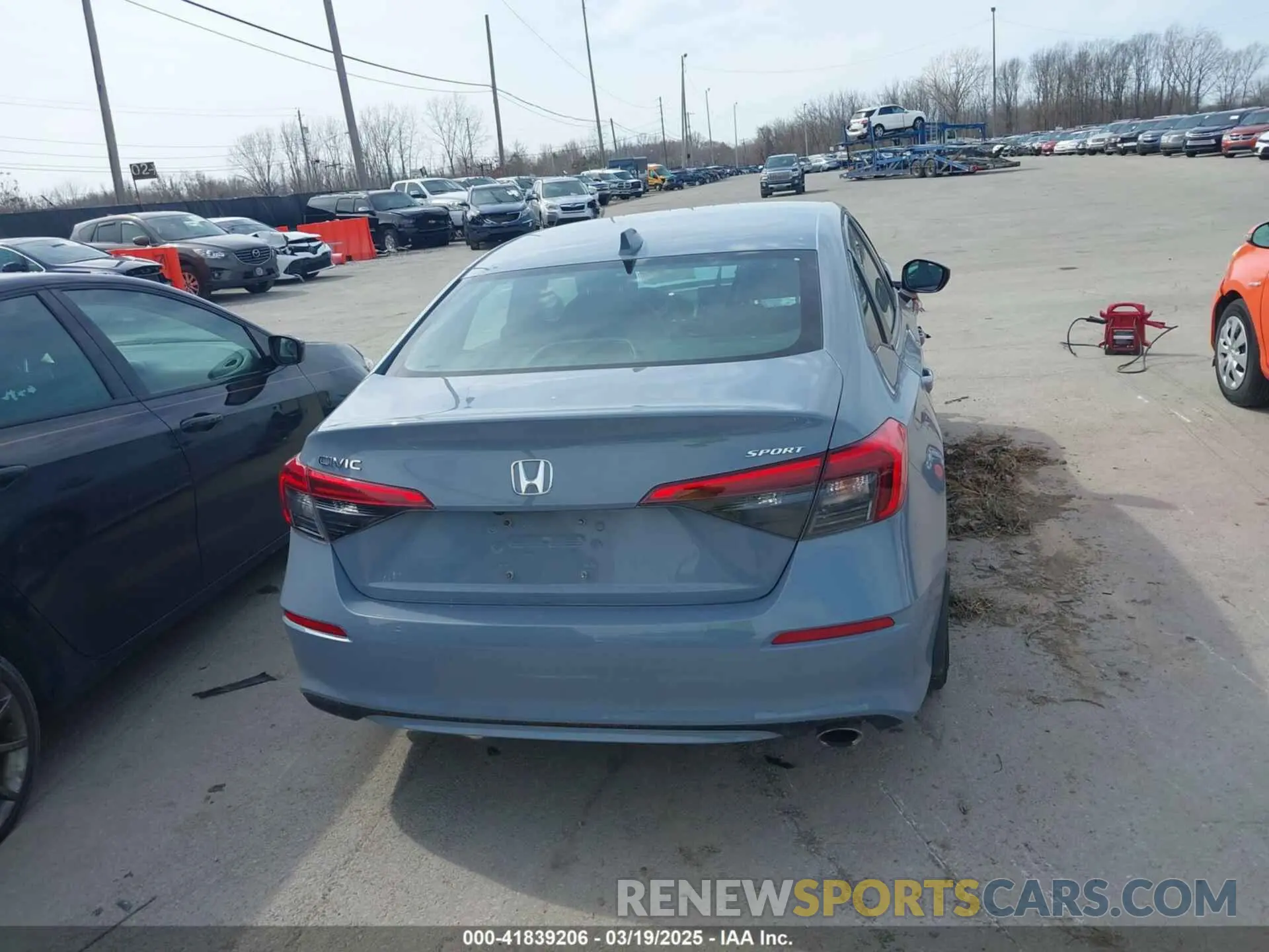 17 Photograph of a damaged car 2HGFE2F54RH502871 HONDA CIVIC 2024