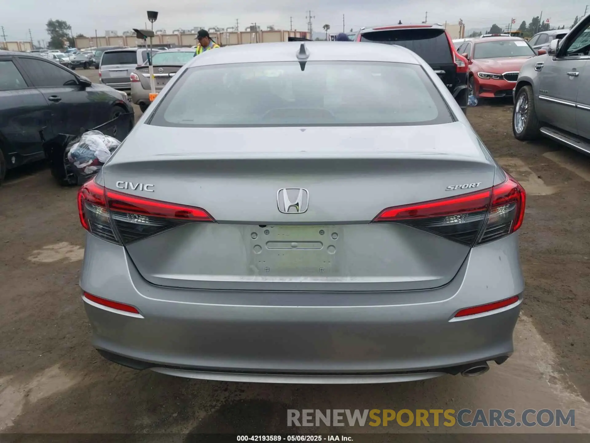16 Photograph of a damaged car 2HGFE2F54RH525261 HONDA CIVIC 2024
