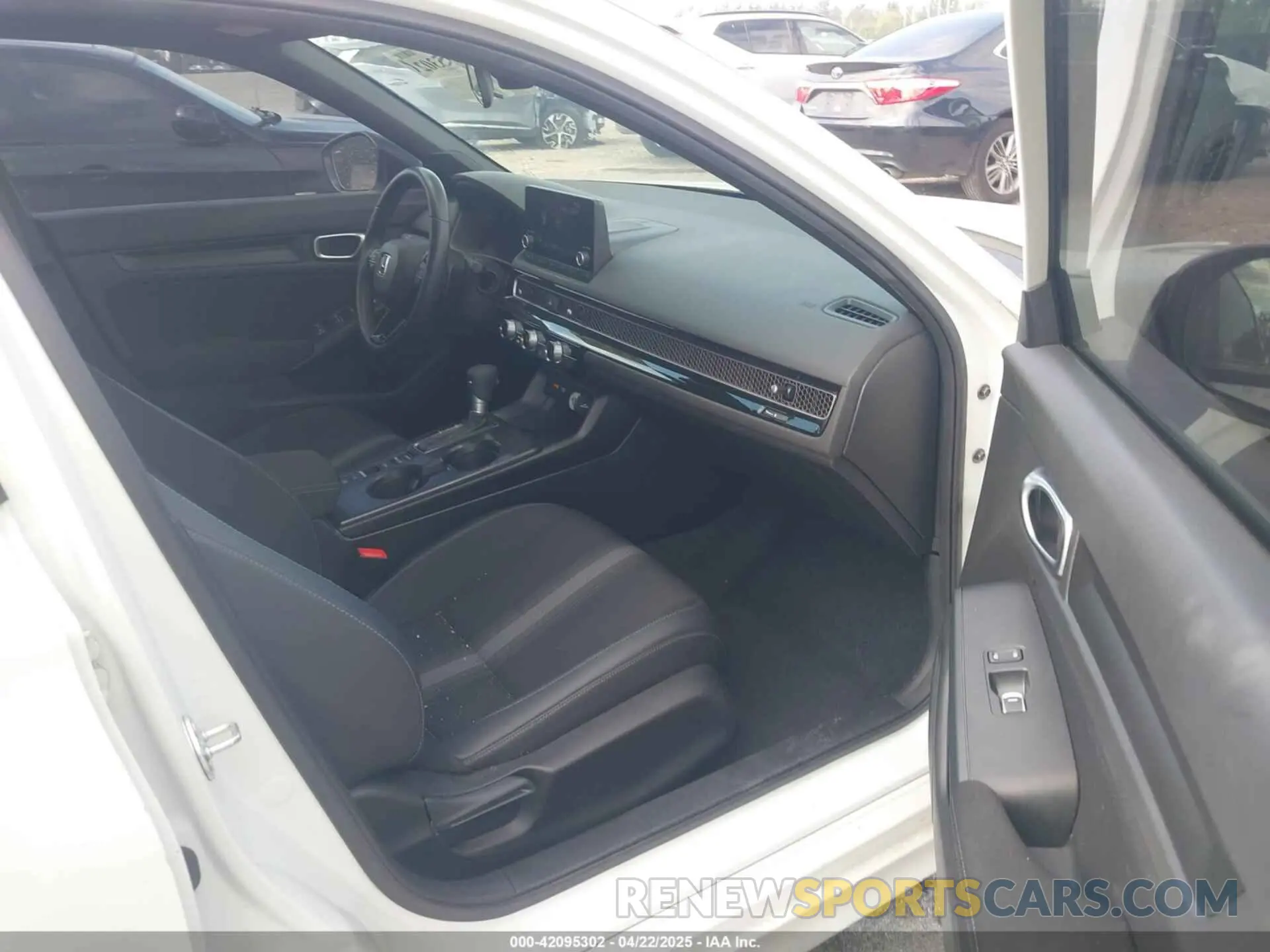 5 Photograph of a damaged car 2HGFE2F54RH531741 HONDA CIVIC 2024