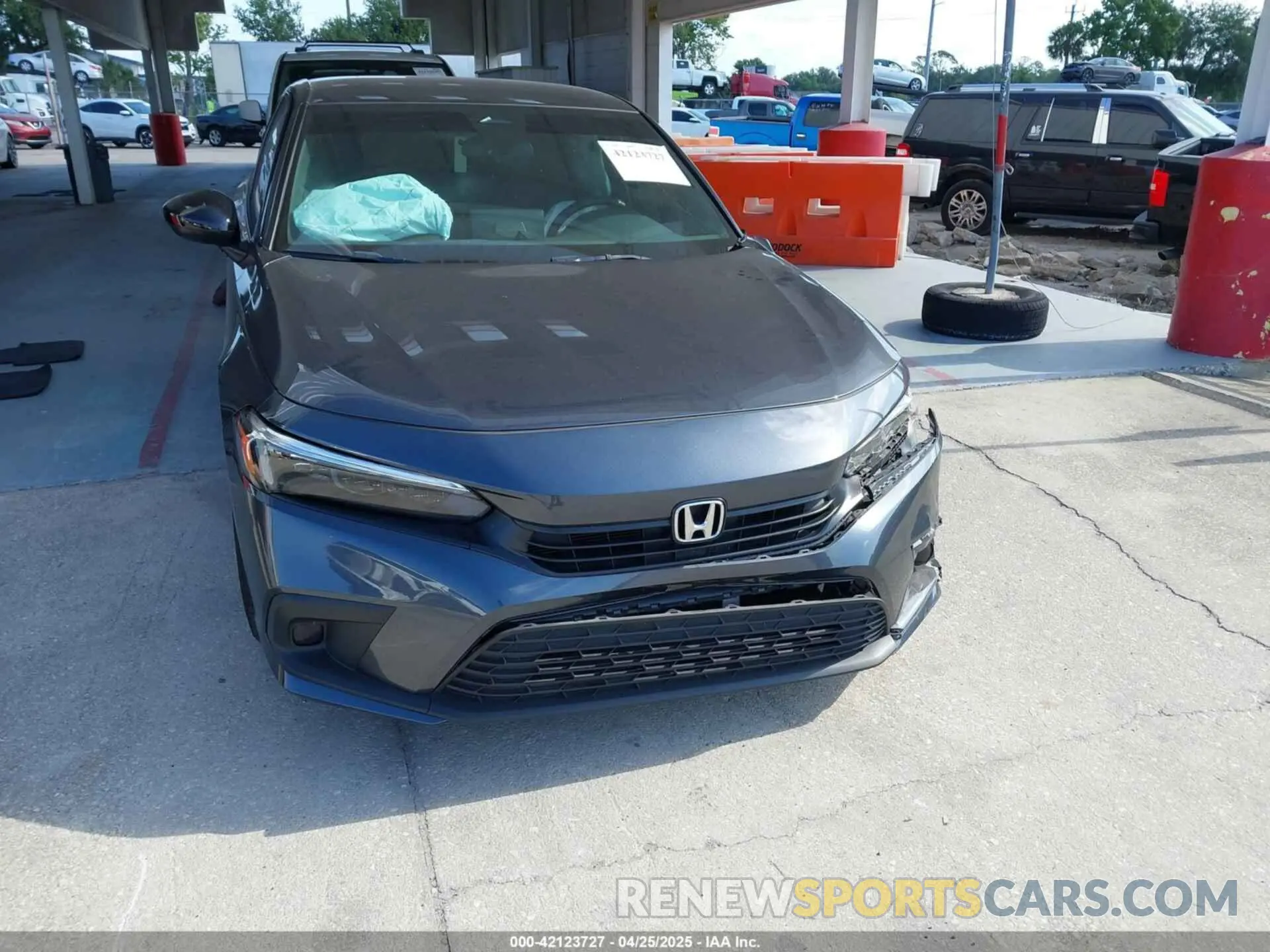11 Photograph of a damaged car 2HGFE2F54RH533652 HONDA CIVIC 2024