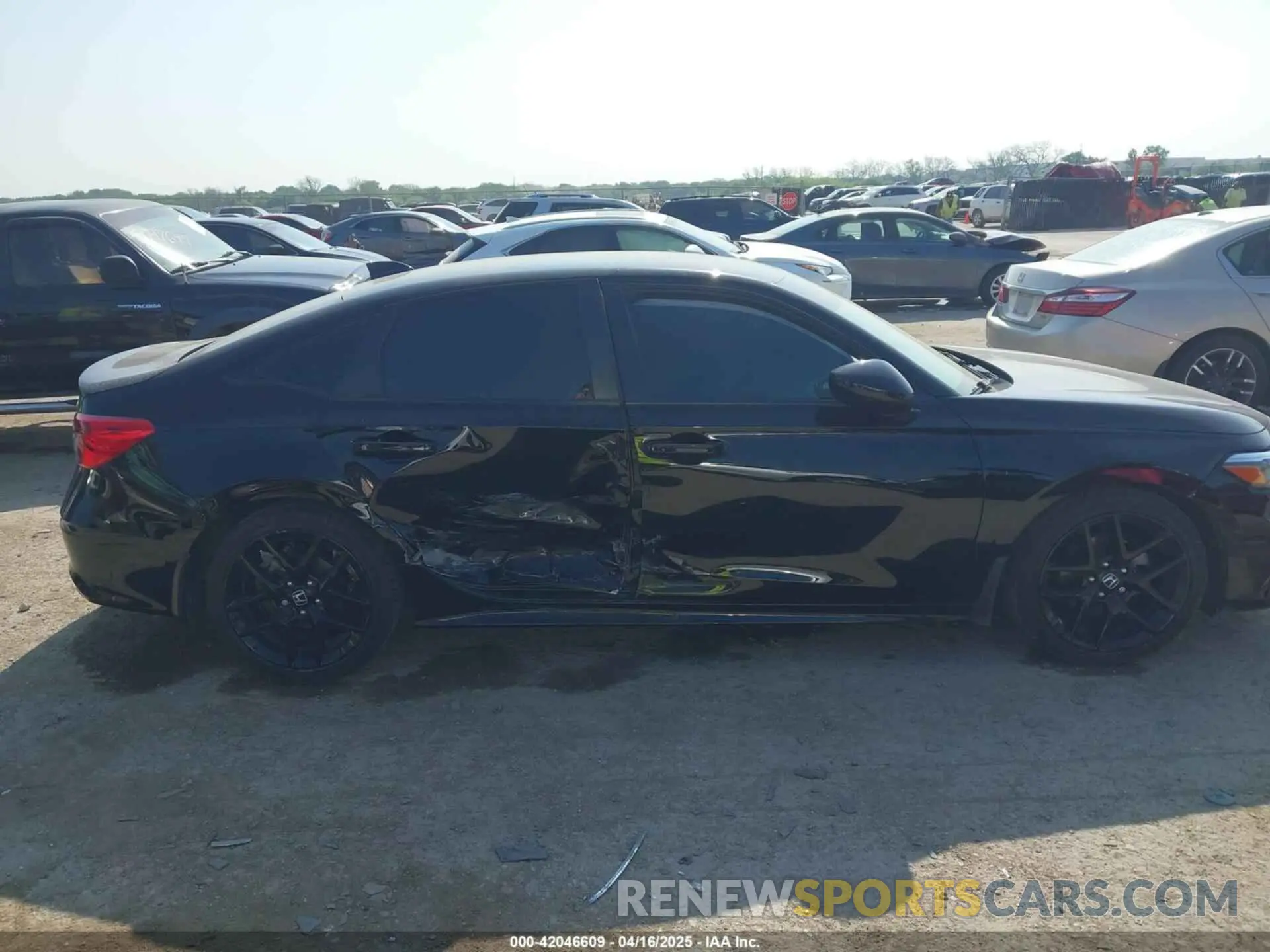 13 Photograph of a damaged car 2HGFE2F54RH537264 HONDA CIVIC 2024