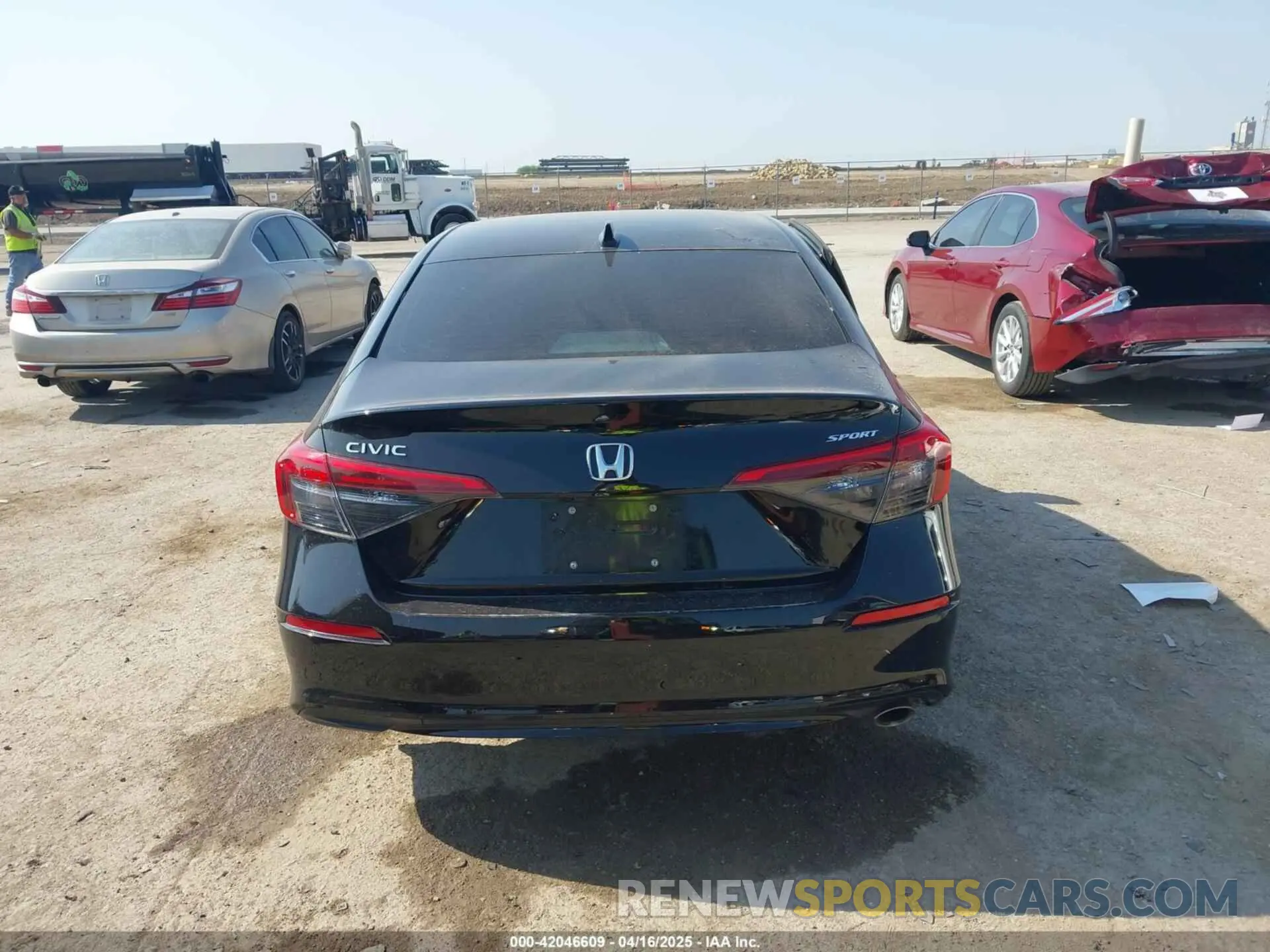 16 Photograph of a damaged car 2HGFE2F54RH537264 HONDA CIVIC 2024