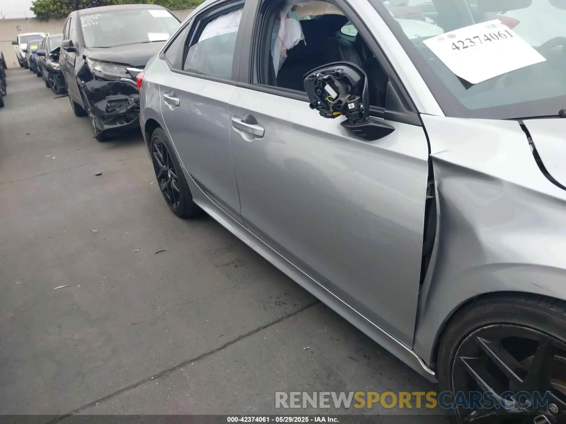 13 Photograph of a damaged car 2HGFE2F54RH552878 HONDA CIVIC 2024
