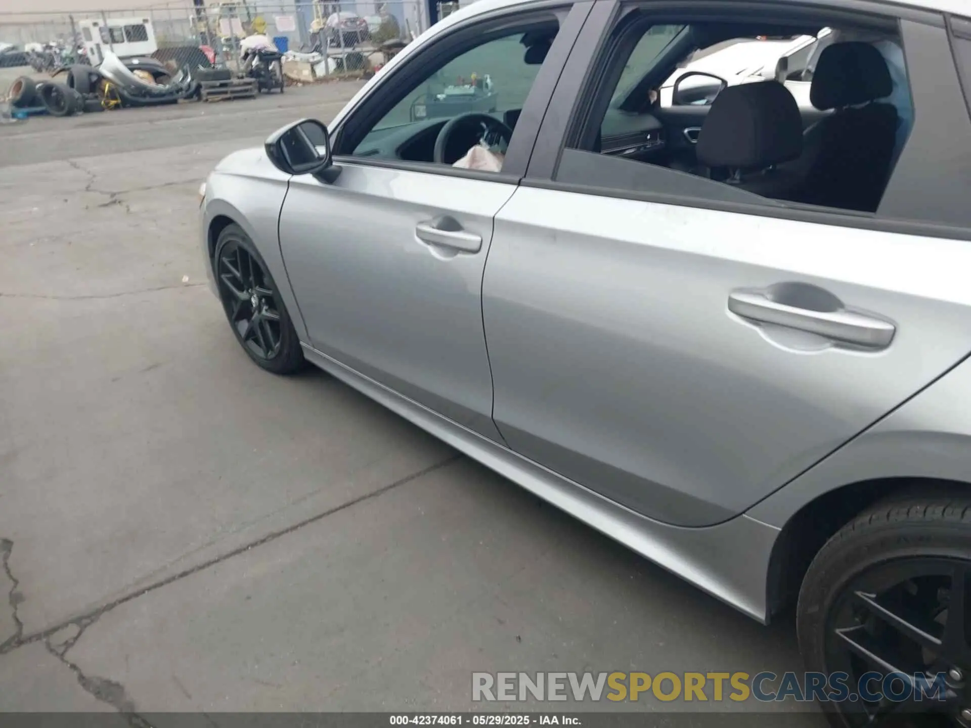 14 Photograph of a damaged car 2HGFE2F54RH552878 HONDA CIVIC 2024