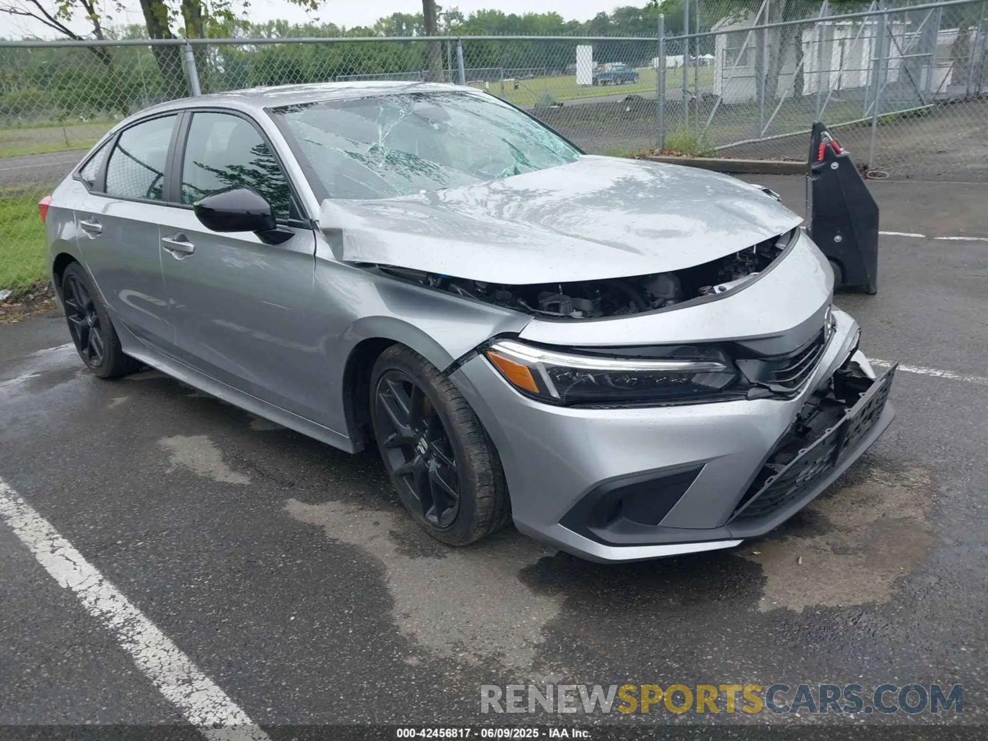 1 Photograph of a damaged car 2HGFE2F54RH566120 HONDA CIVIC 2024