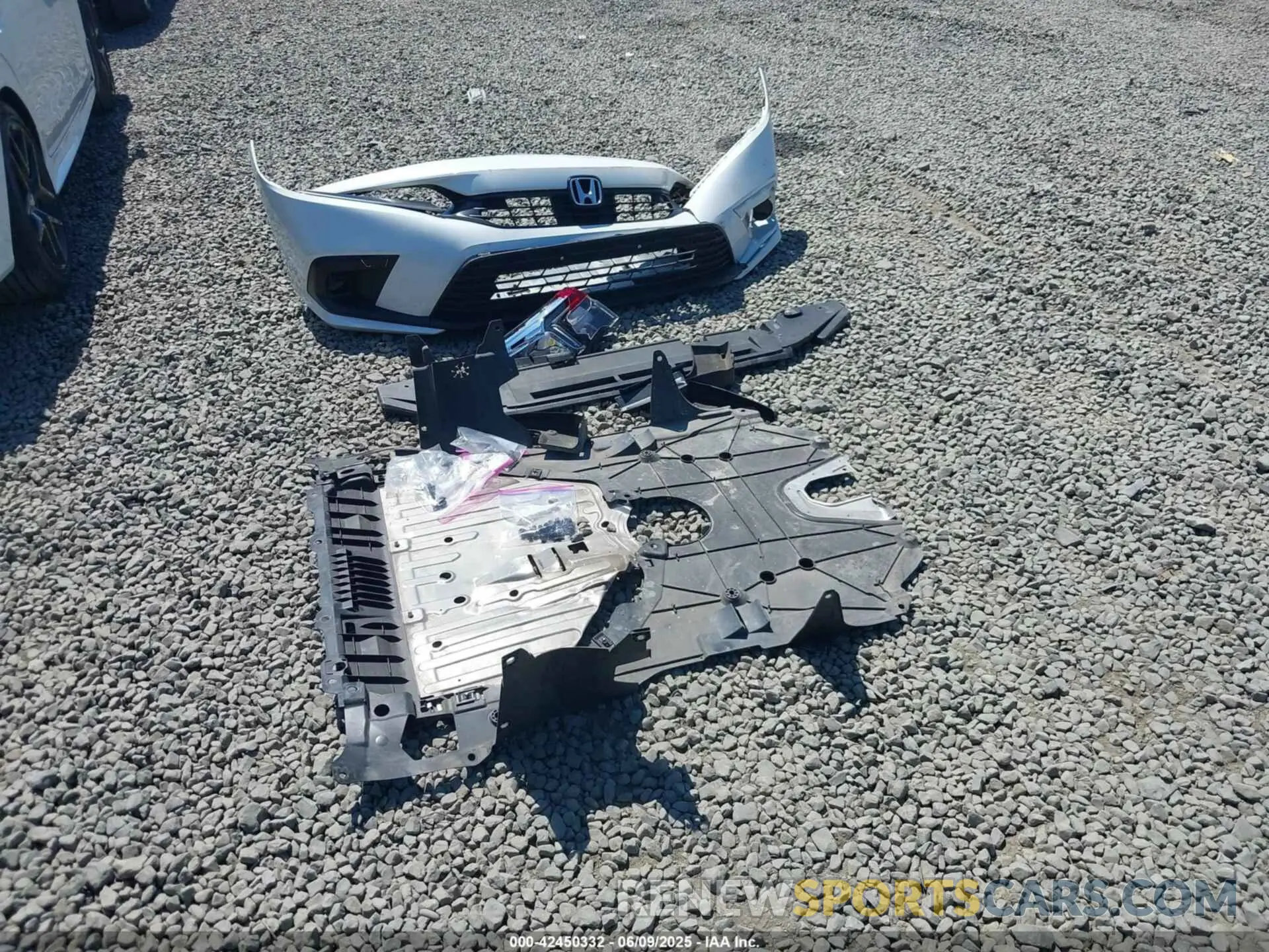 12 Photograph of a damaged car 2HGFE2F54RH574959 HONDA CIVIC 2024