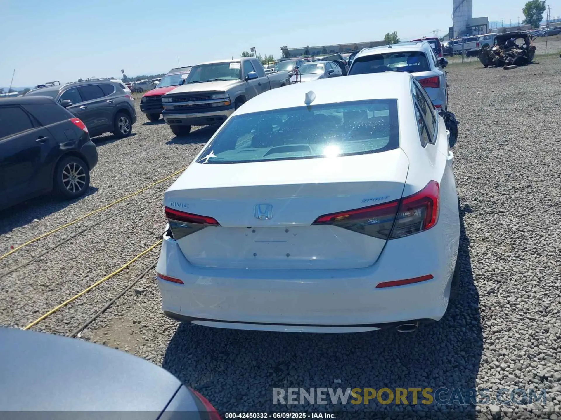 17 Photograph of a damaged car 2HGFE2F54RH574959 HONDA CIVIC 2024