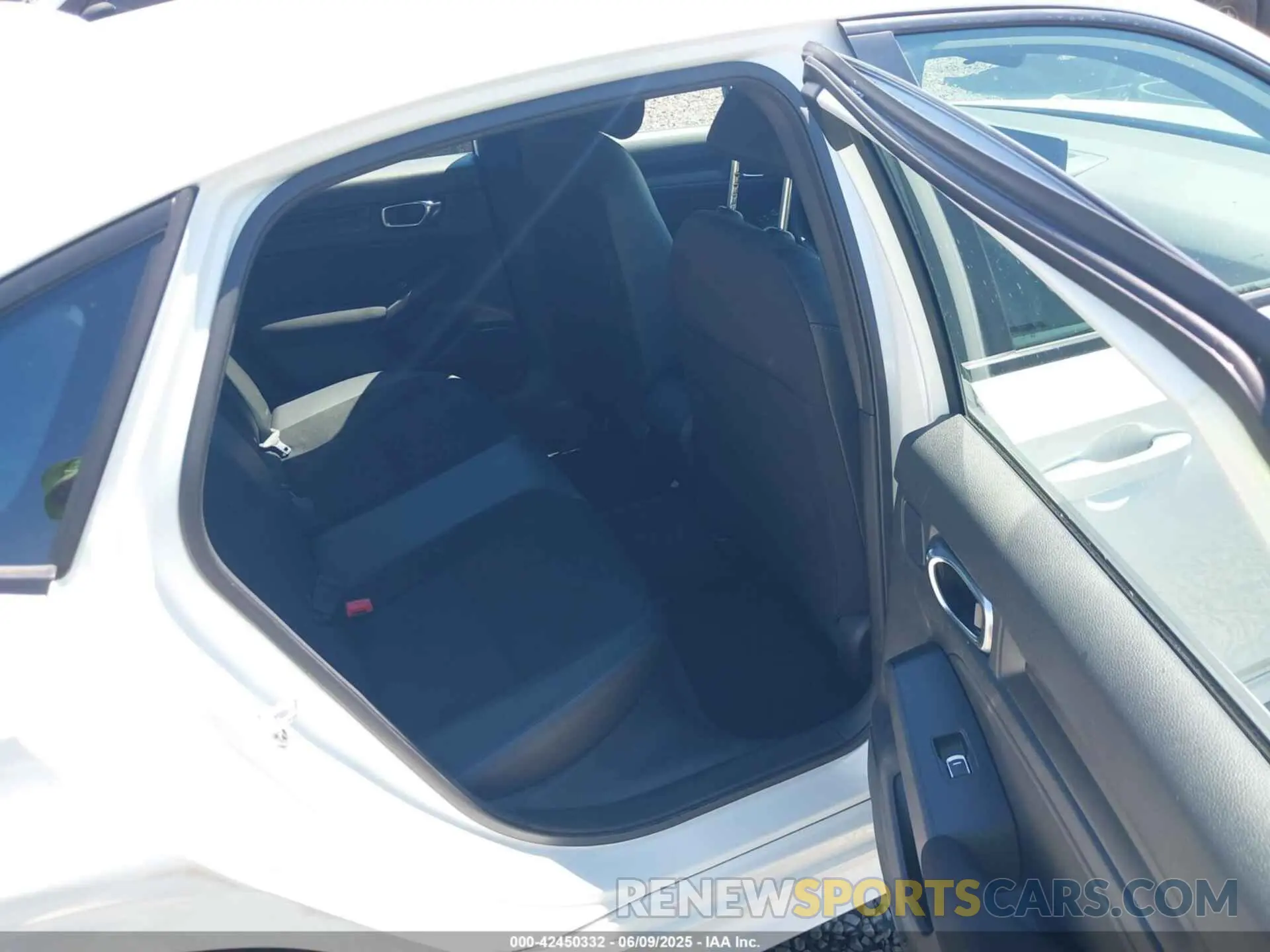 8 Photograph of a damaged car 2HGFE2F54RH574959 HONDA CIVIC 2024