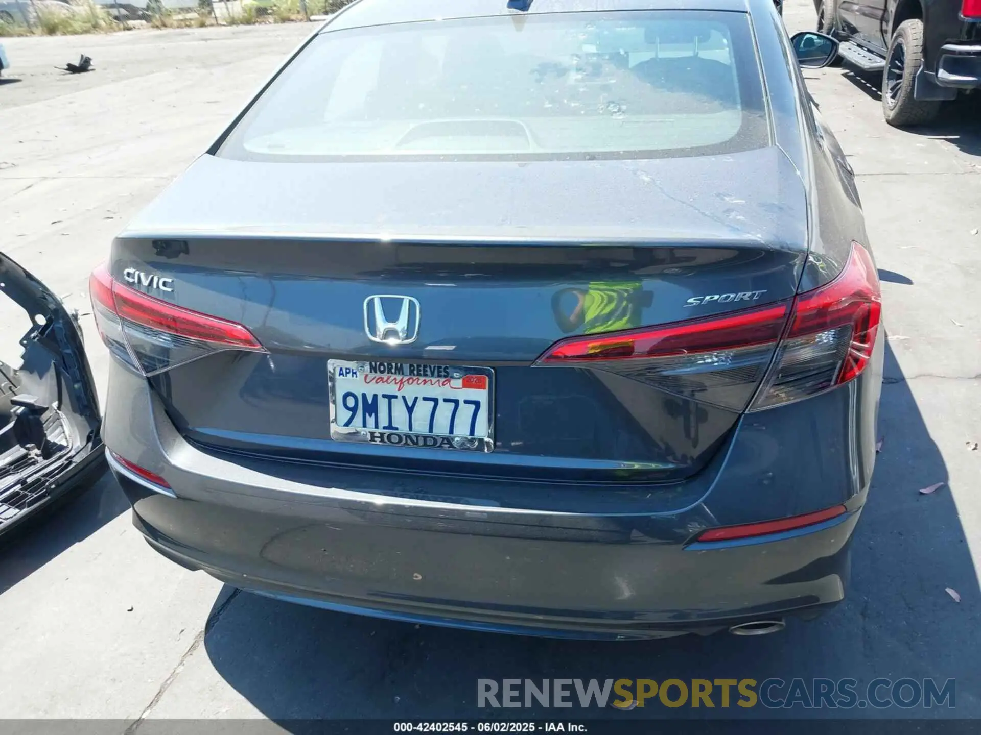 17 Photograph of a damaged car 2HGFE2F54RH575593 HONDA CIVIC 2024
