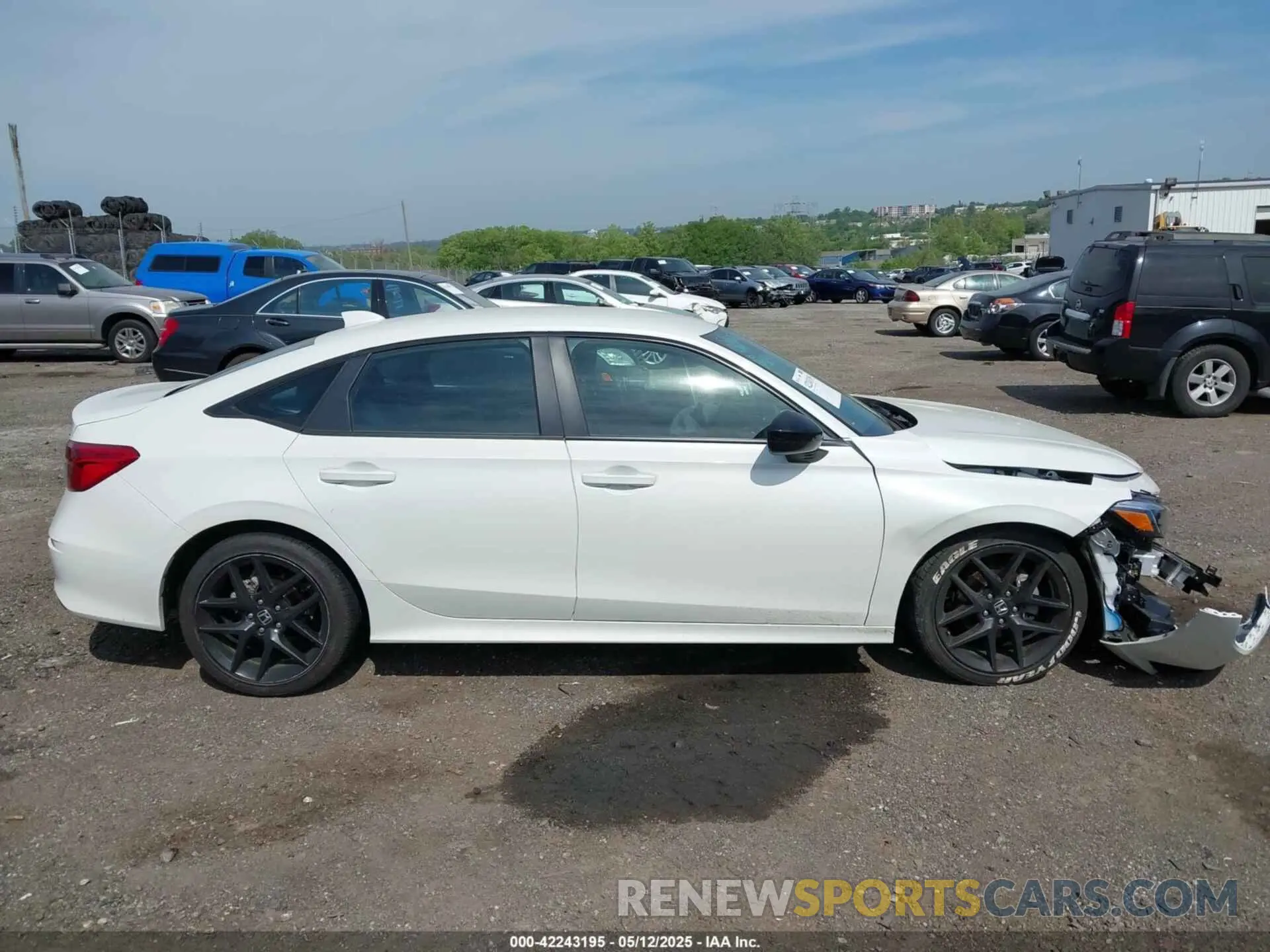 14 Photograph of a damaged car 2HGFE2F54RH595679 HONDA CIVIC 2024