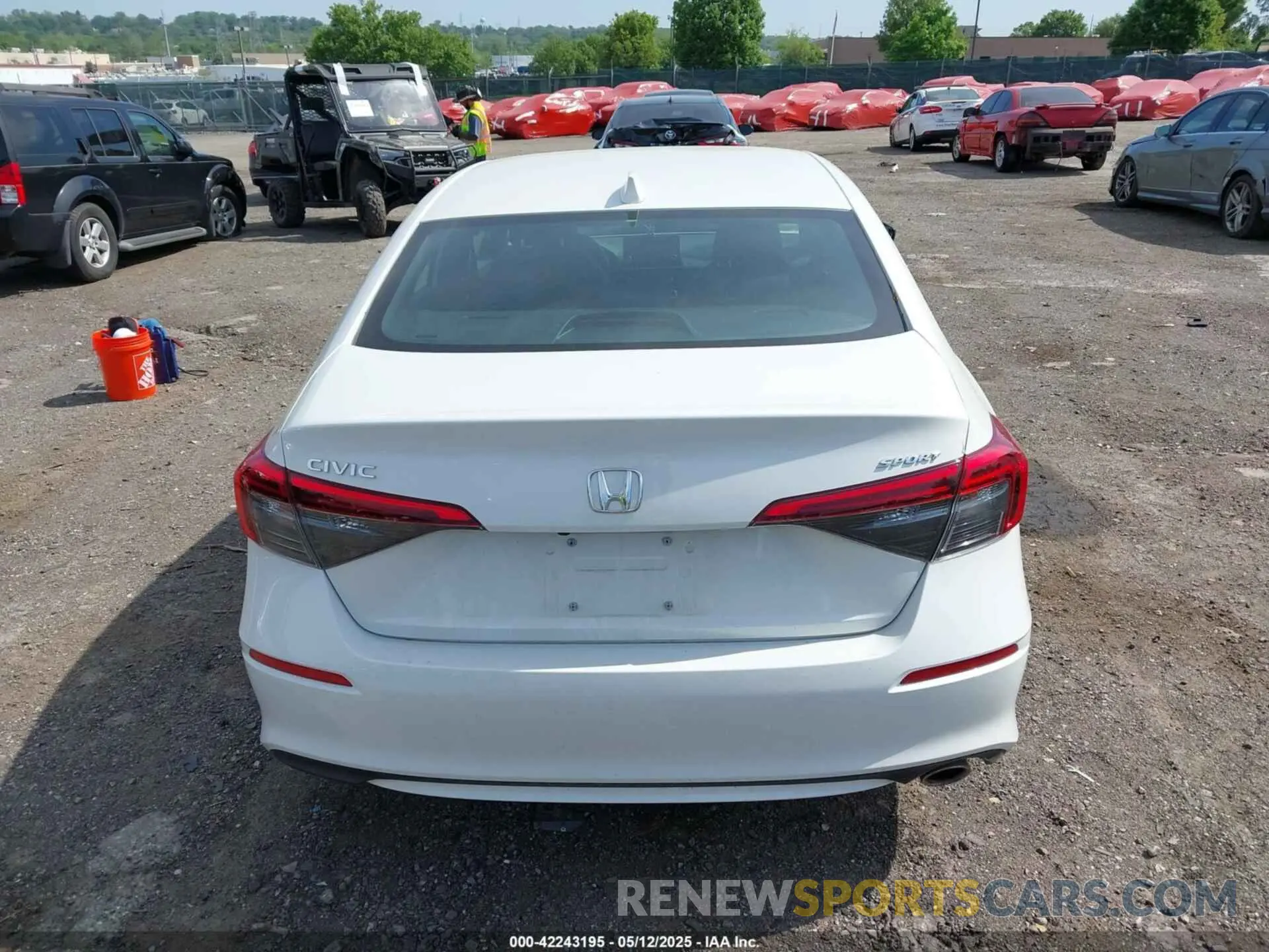 17 Photograph of a damaged car 2HGFE2F54RH595679 HONDA CIVIC 2024