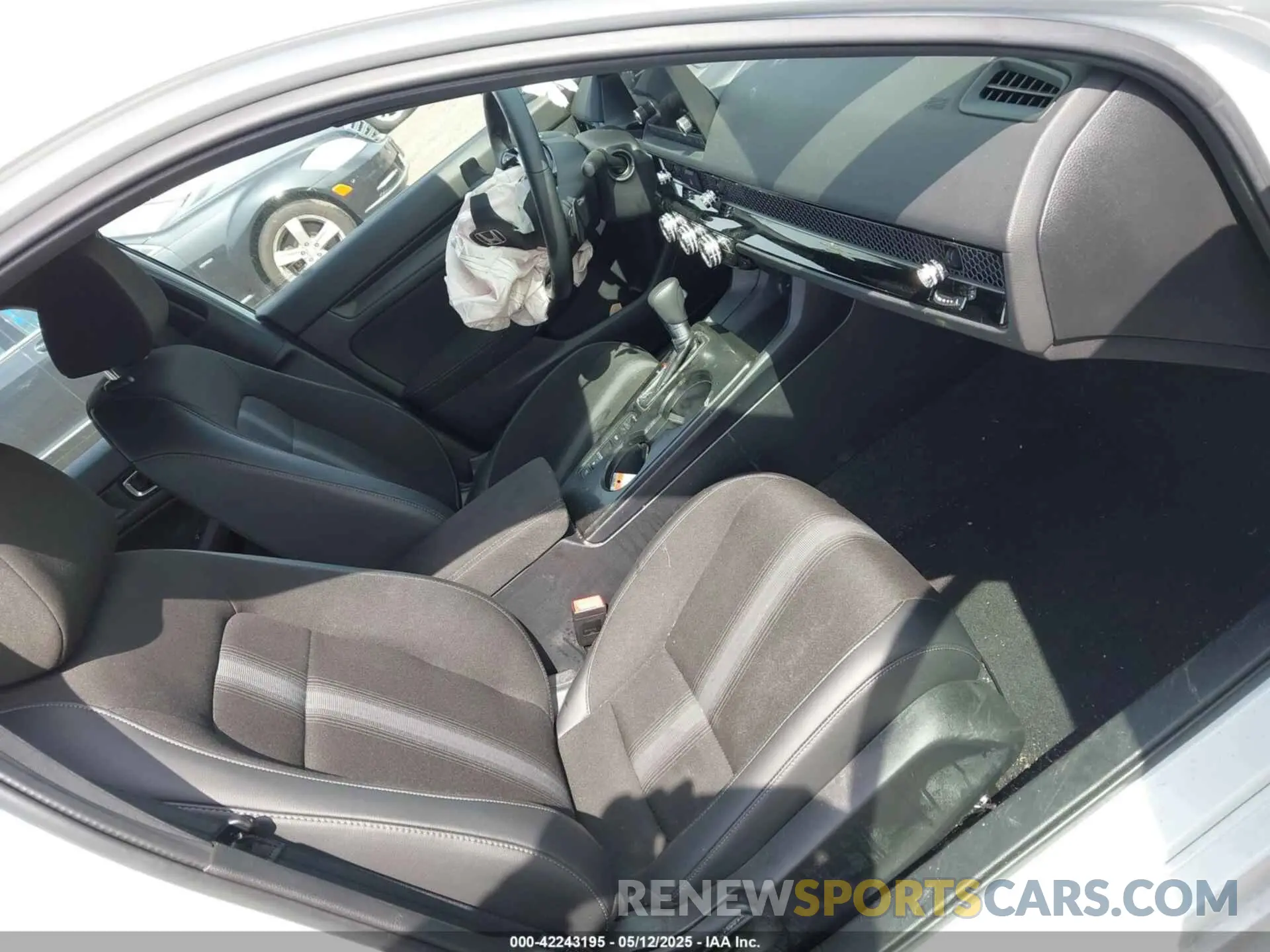 5 Photograph of a damaged car 2HGFE2F54RH595679 HONDA CIVIC 2024