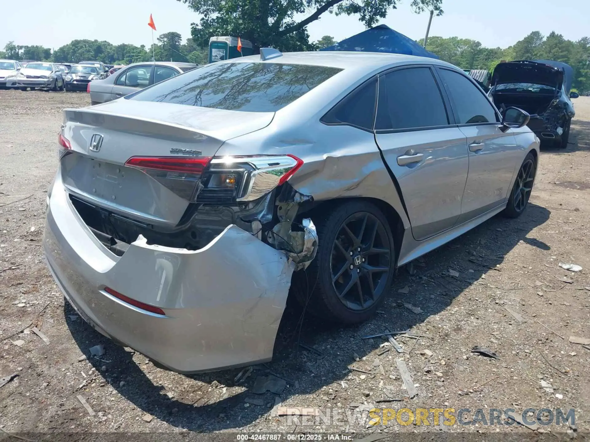 4 Photograph of a damaged car 2HGFE2F55RH508372 HONDA CIVIC 2024