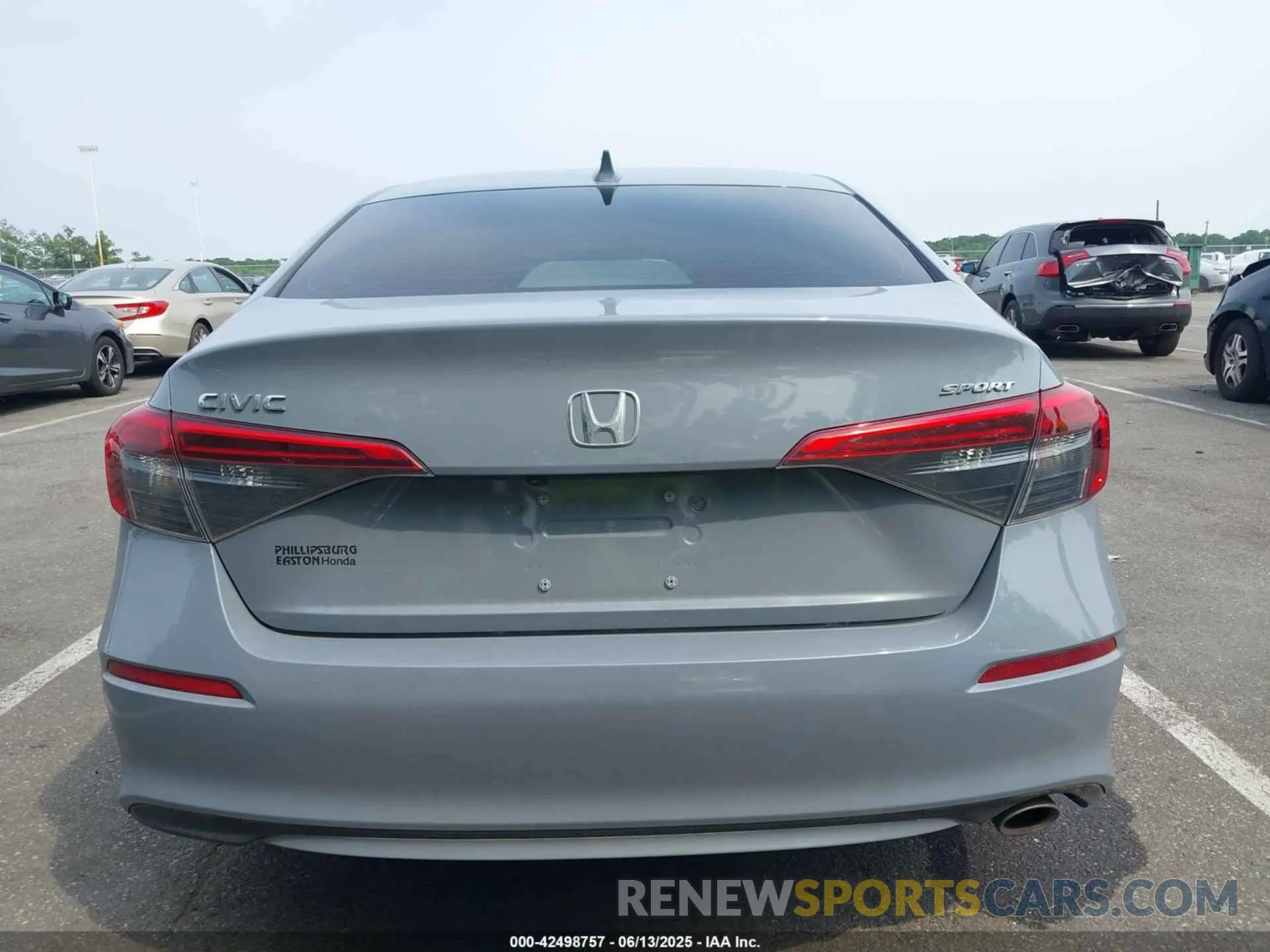 16 Photograph of a damaged car 2HGFE2F55RH577305 HONDA CIVIC 2024
