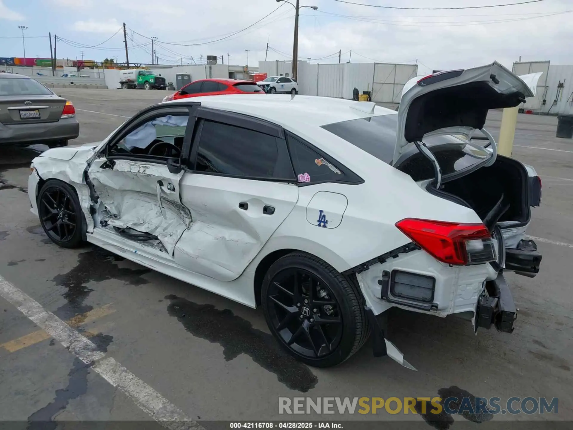 3 Photograph of a damaged car 2HGFE2F56RH507781 HONDA CIVIC 2024