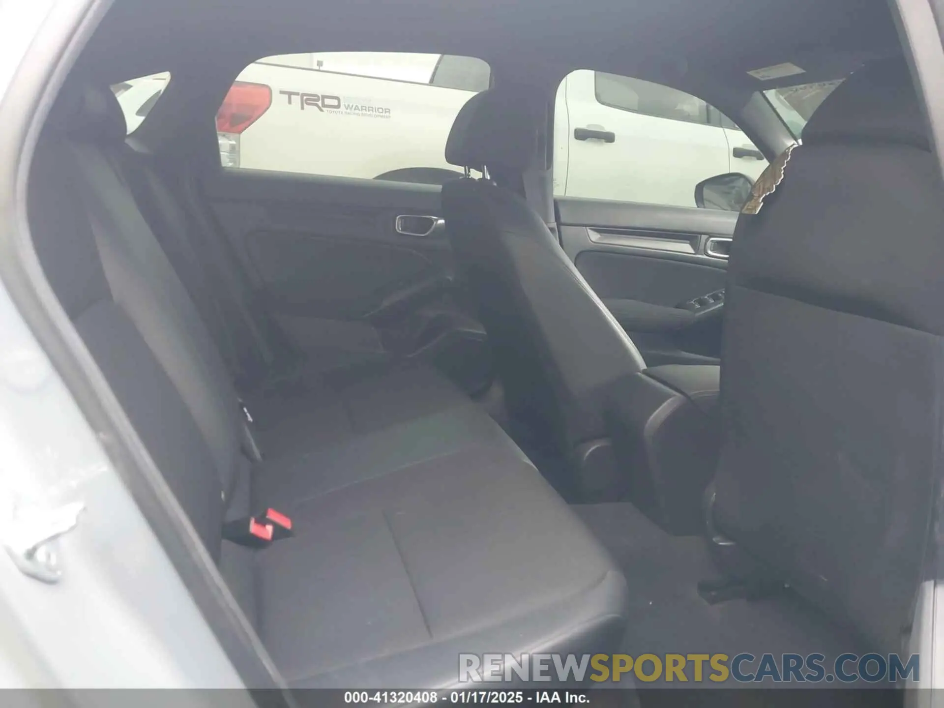 8 Photograph of a damaged car 2HGFE2F56RH513922 HONDA CIVIC 2024
