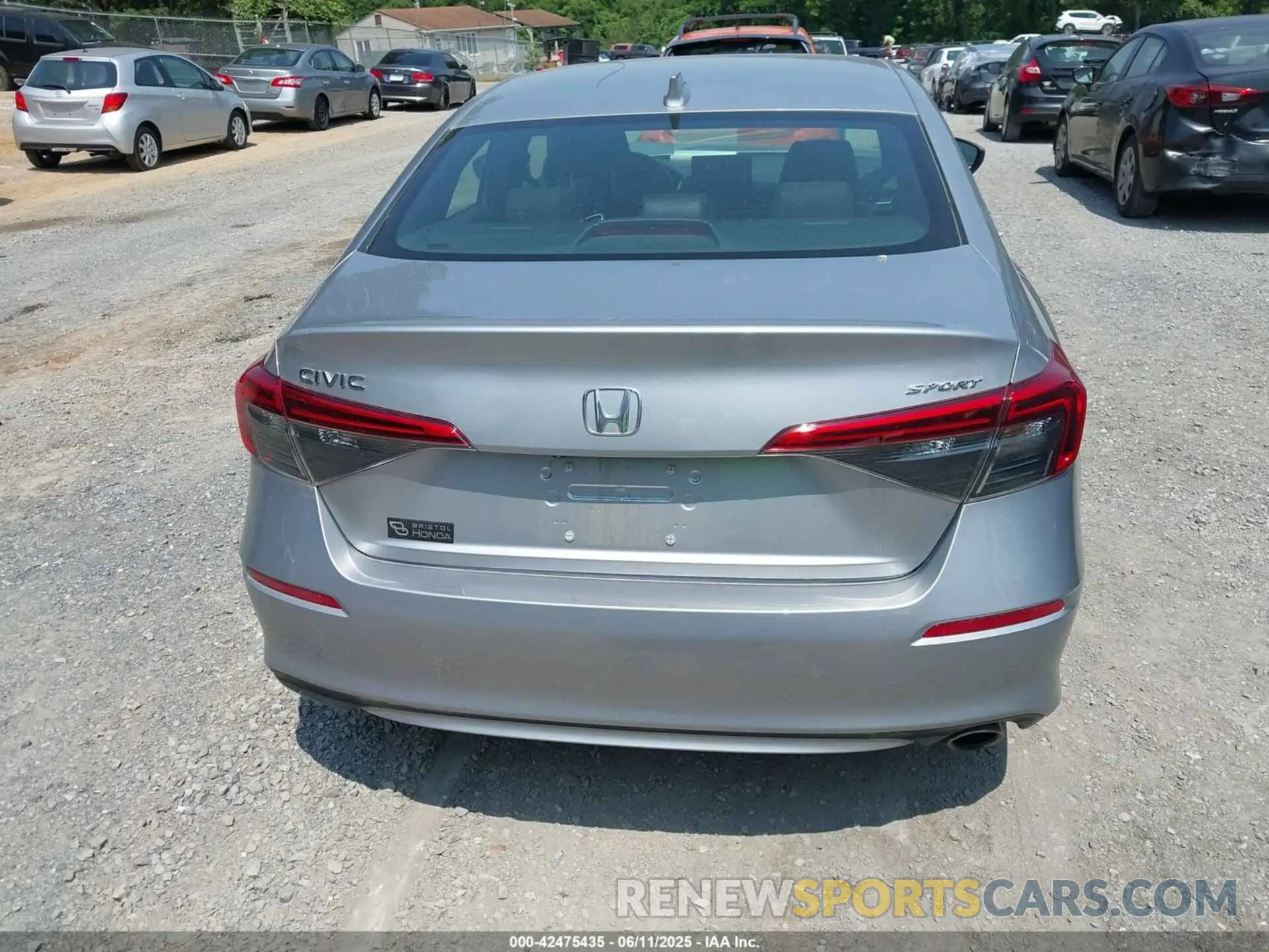 17 Photograph of a damaged car 2HGFE2F56RH515475 HONDA CIVIC 2024