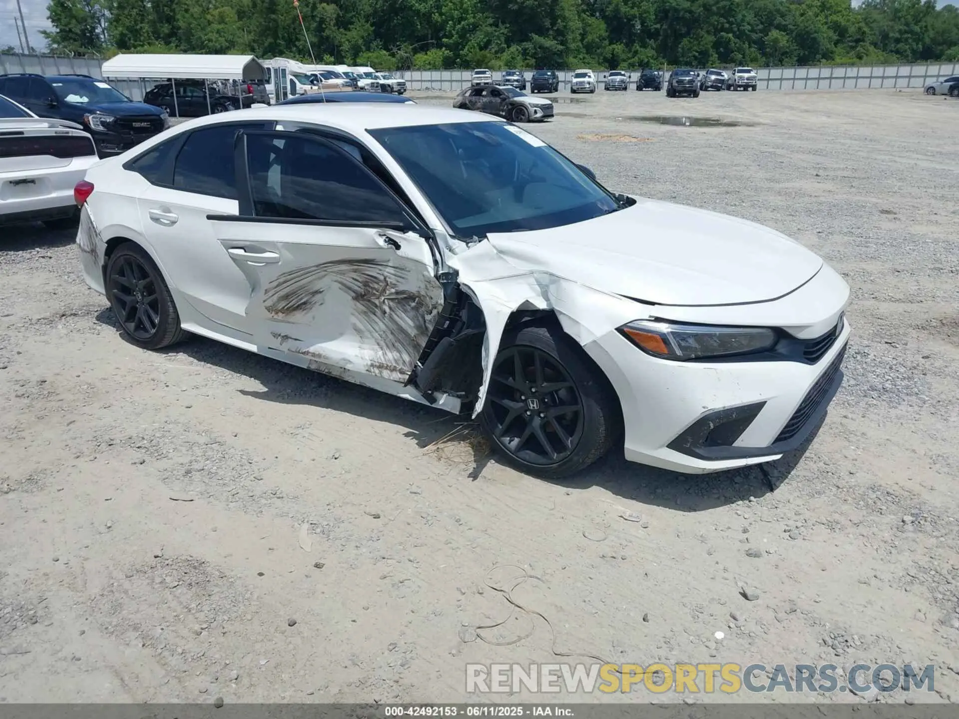 1 Photograph of a damaged car 2HGFE2F56RH547746 HONDA CIVIC 2024