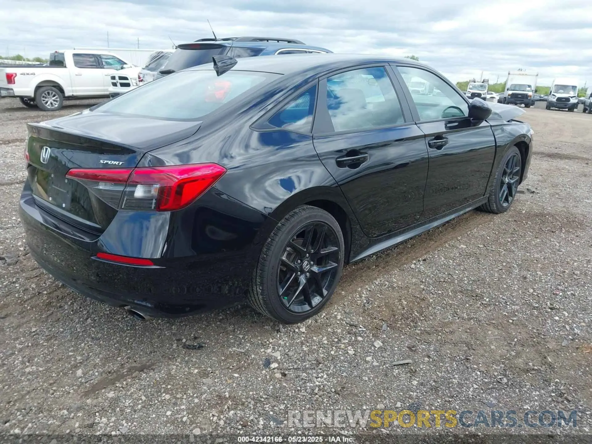 4 Photograph of a damaged car 2HGFE2F56RH580133 HONDA CIVIC 2024