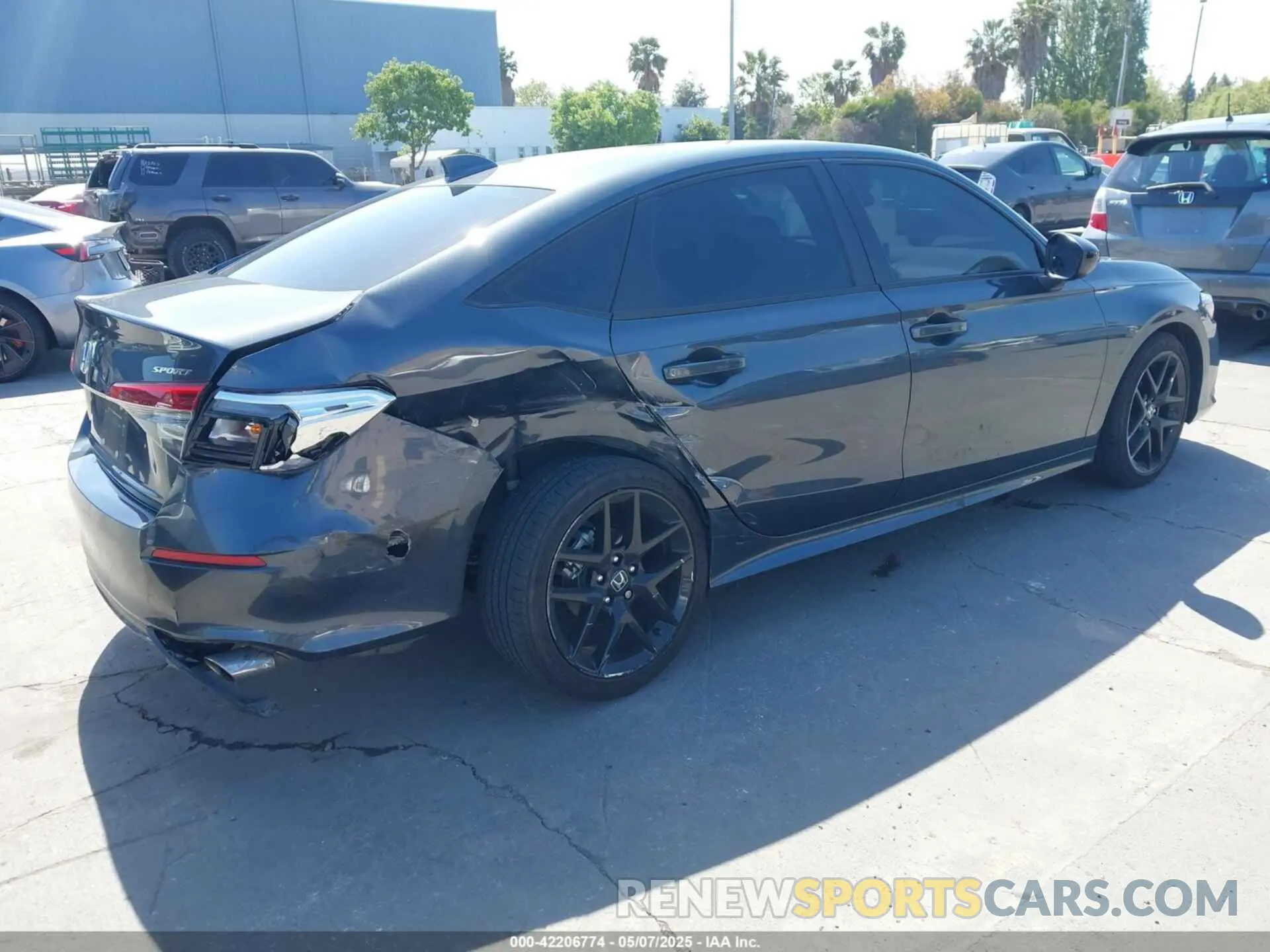 4 Photograph of a damaged car 2HGFE2F57RH559288 HONDA CIVIC 2024