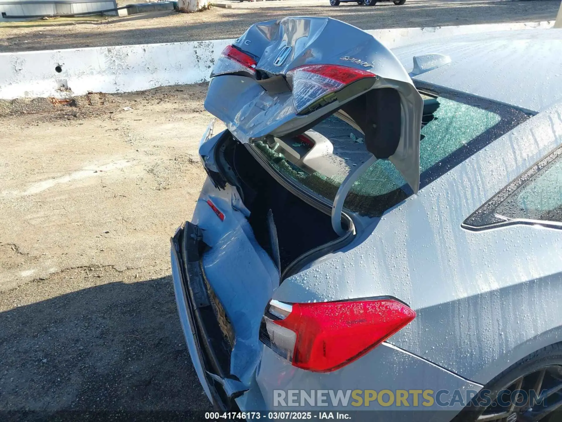 18 Photograph of a damaged car 2HGFE2F57RH561798 HONDA CIVIC 2024