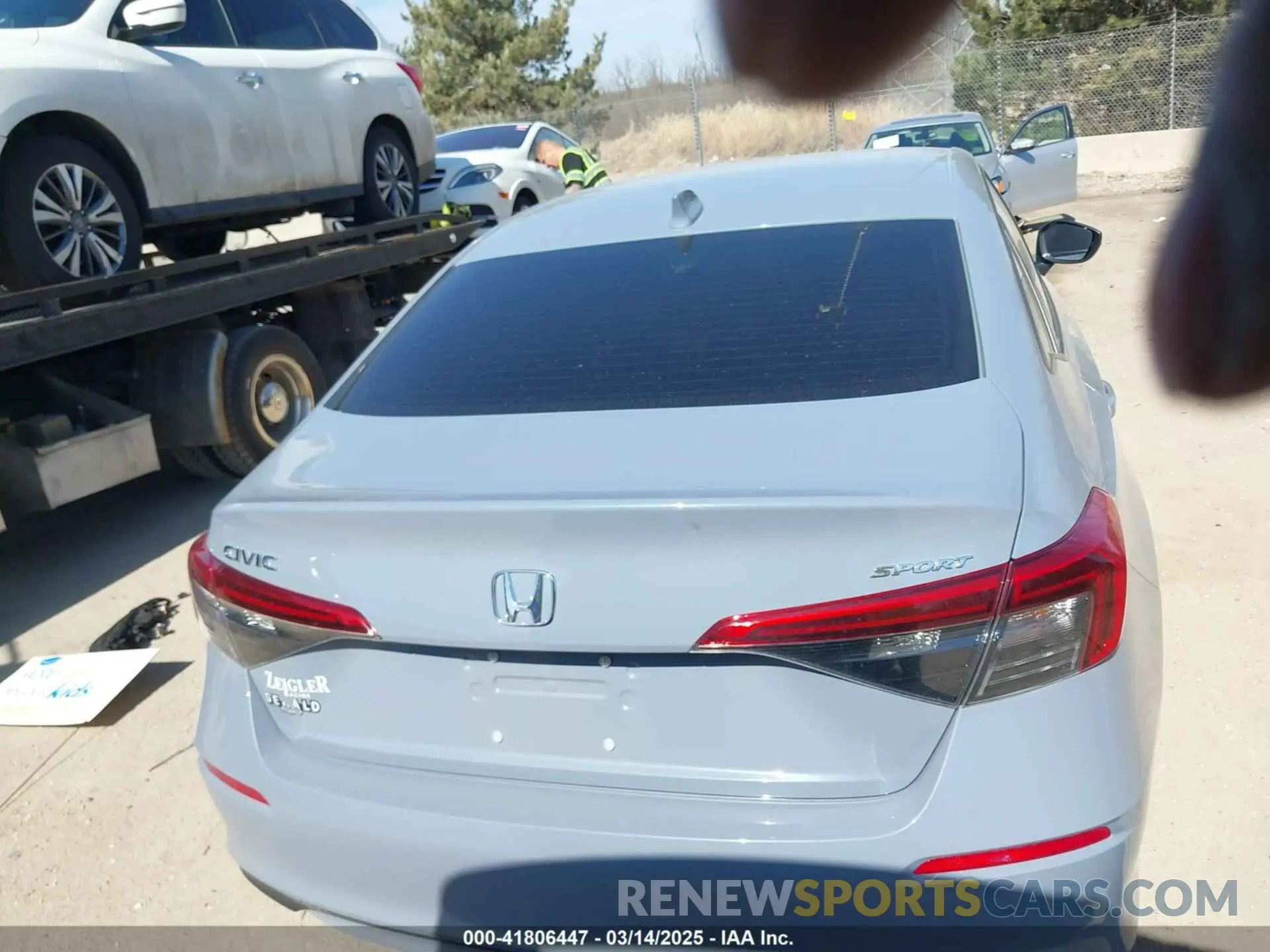 17 Photograph of a damaged car 2HGFE2F58RH511881 HONDA CIVIC 2024