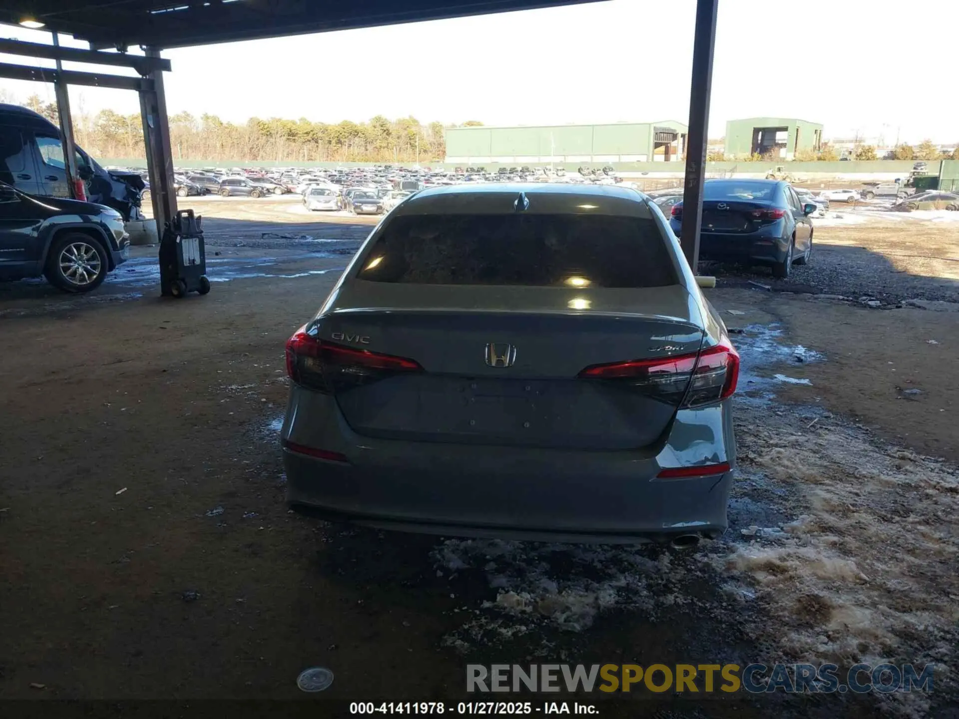 17 Photograph of a damaged car 2HGFE2F58RH526493 HONDA CIVIC 2024