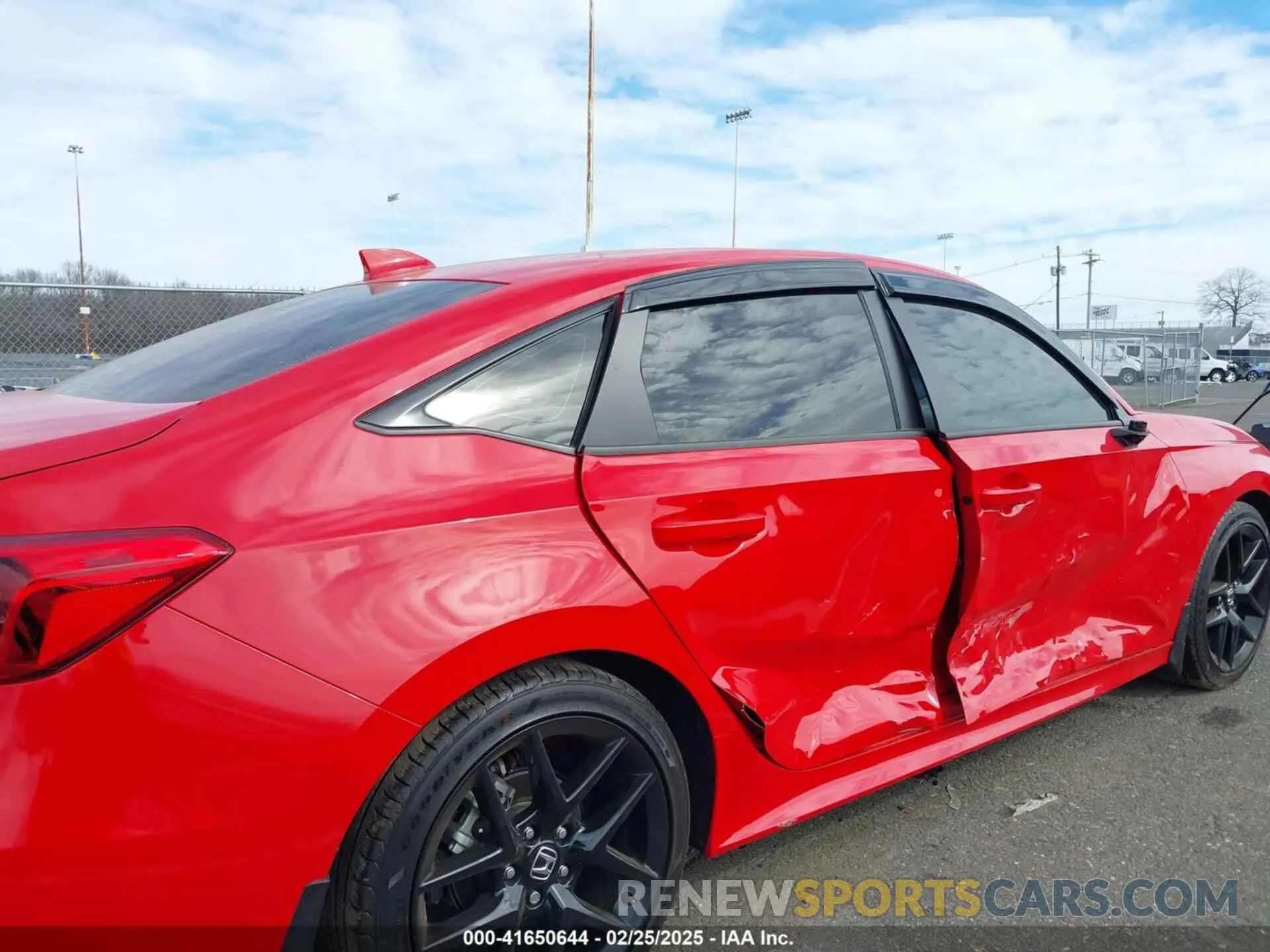18 Photograph of a damaged car 2HGFE2F58RH528888 HONDA CIVIC 2024
