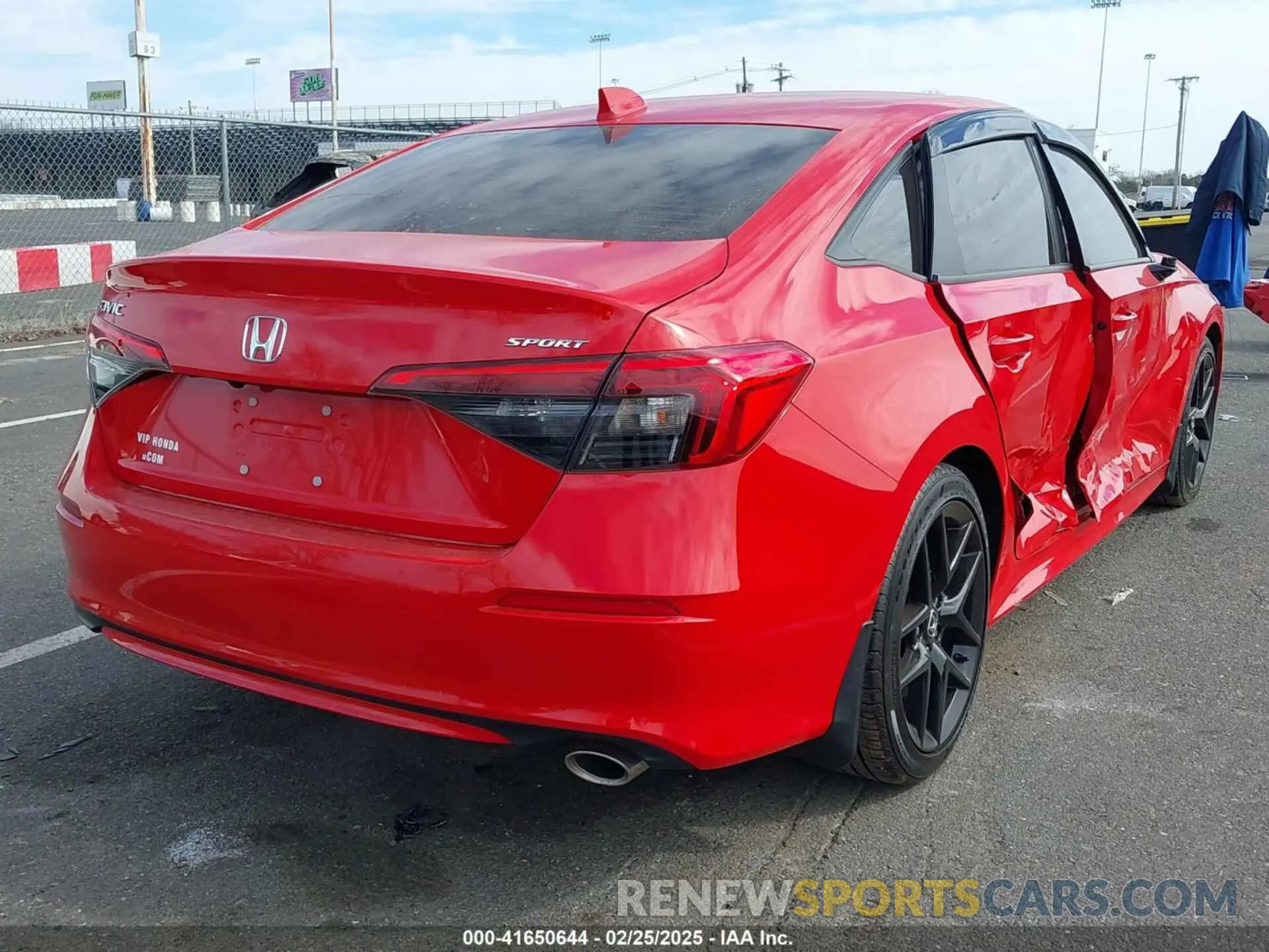 4 Photograph of a damaged car 2HGFE2F58RH528888 HONDA CIVIC 2024