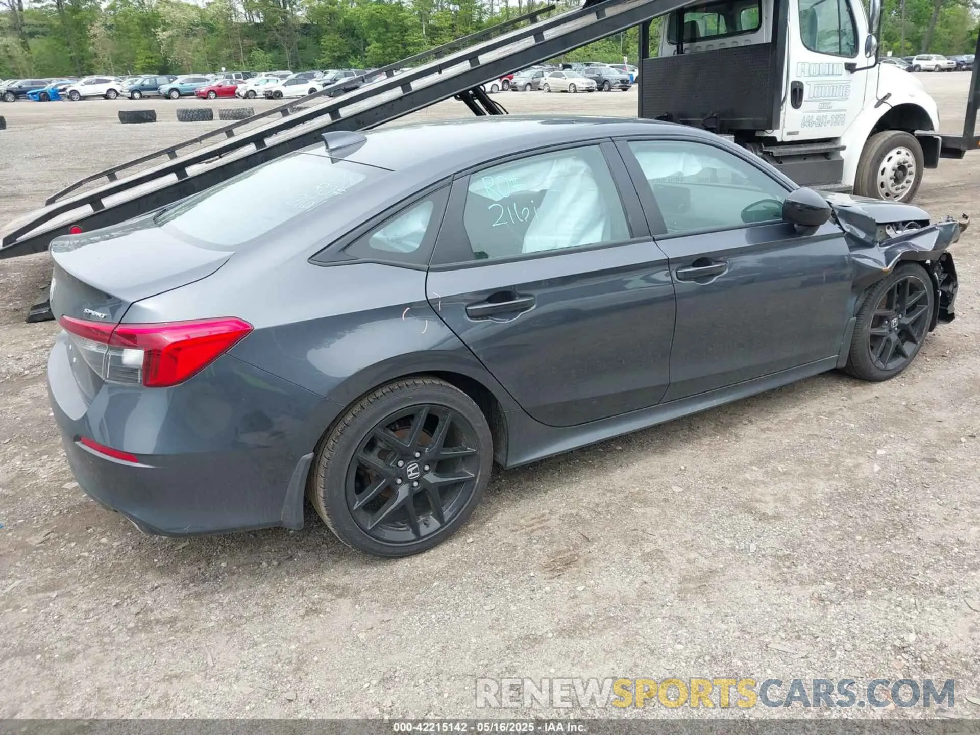 4 Photograph of a damaged car 2HGFE2F58RH533654 HONDA CIVIC 2024