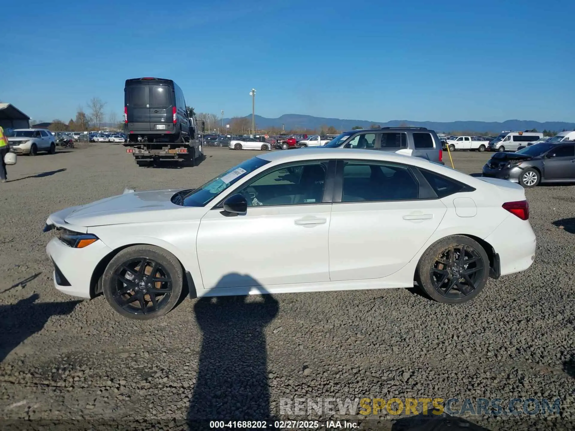 14 Photograph of a damaged car 2HGFE2F58RH550597 HONDA CIVIC 2024